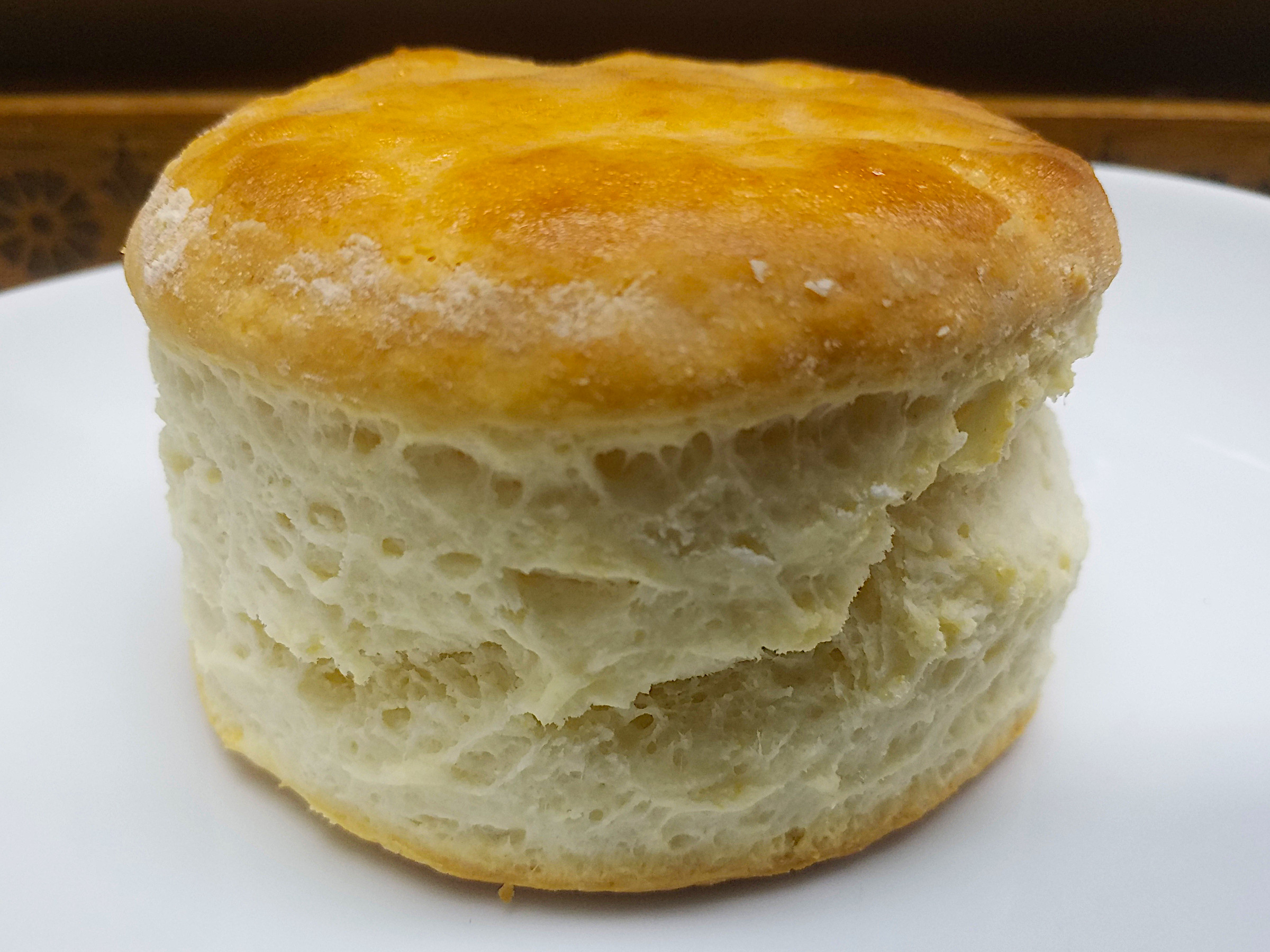 [Homemade] 3 inch Buttermilk Biscuit r/food
