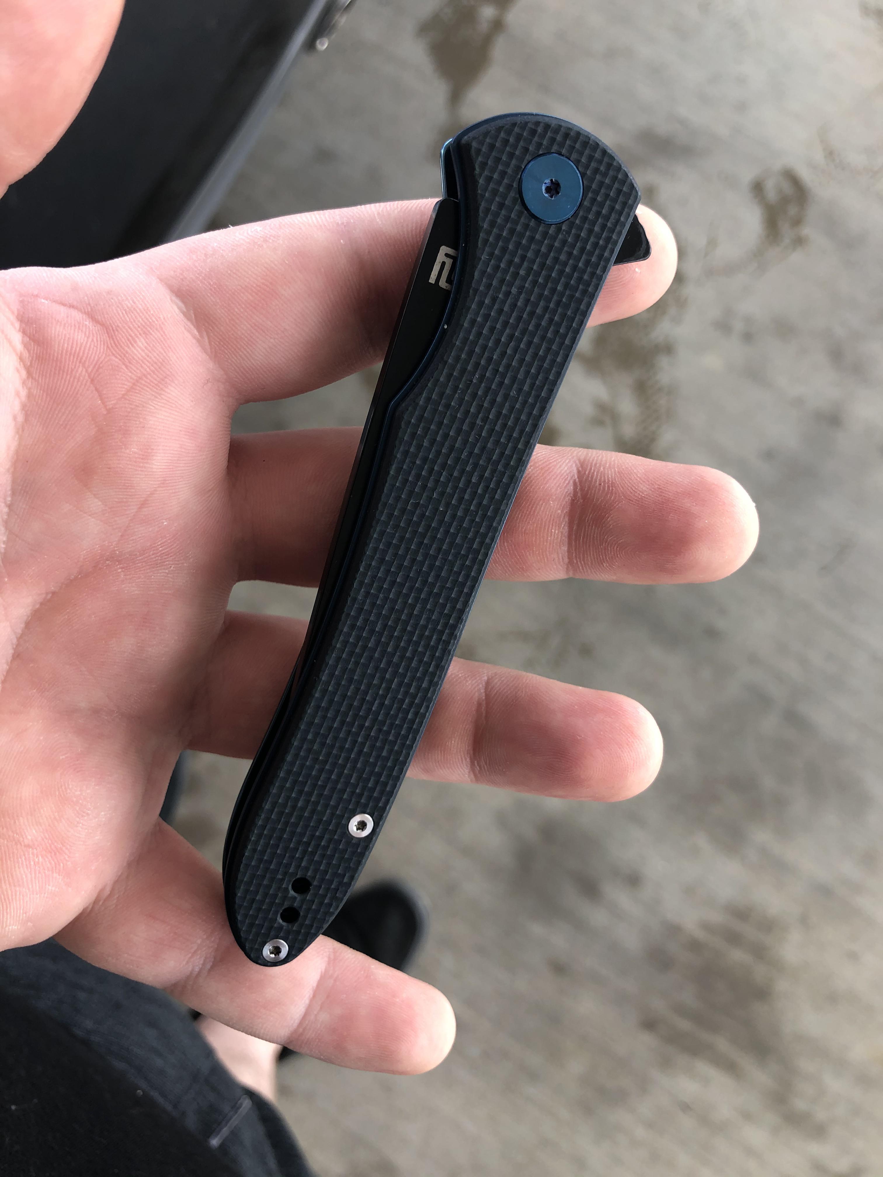 Dying g10 was fun and made me feel fuzzy. Maybe it was the fumes r/knives