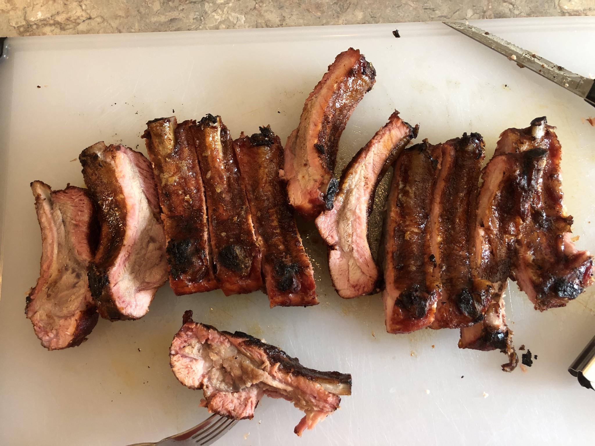 Fourth cook with my Traeger, first post in here. 321 ribs. Turned out