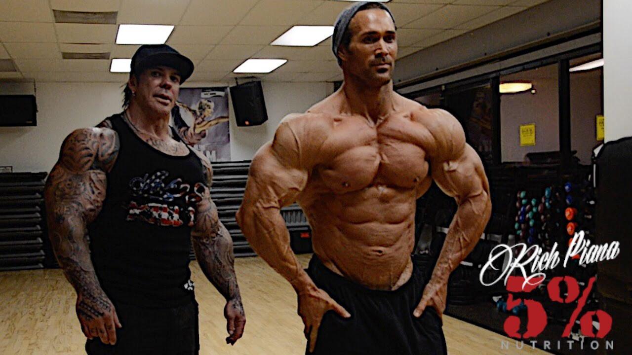 The legend with the best natural bodybuilder in history r/bodybuilding