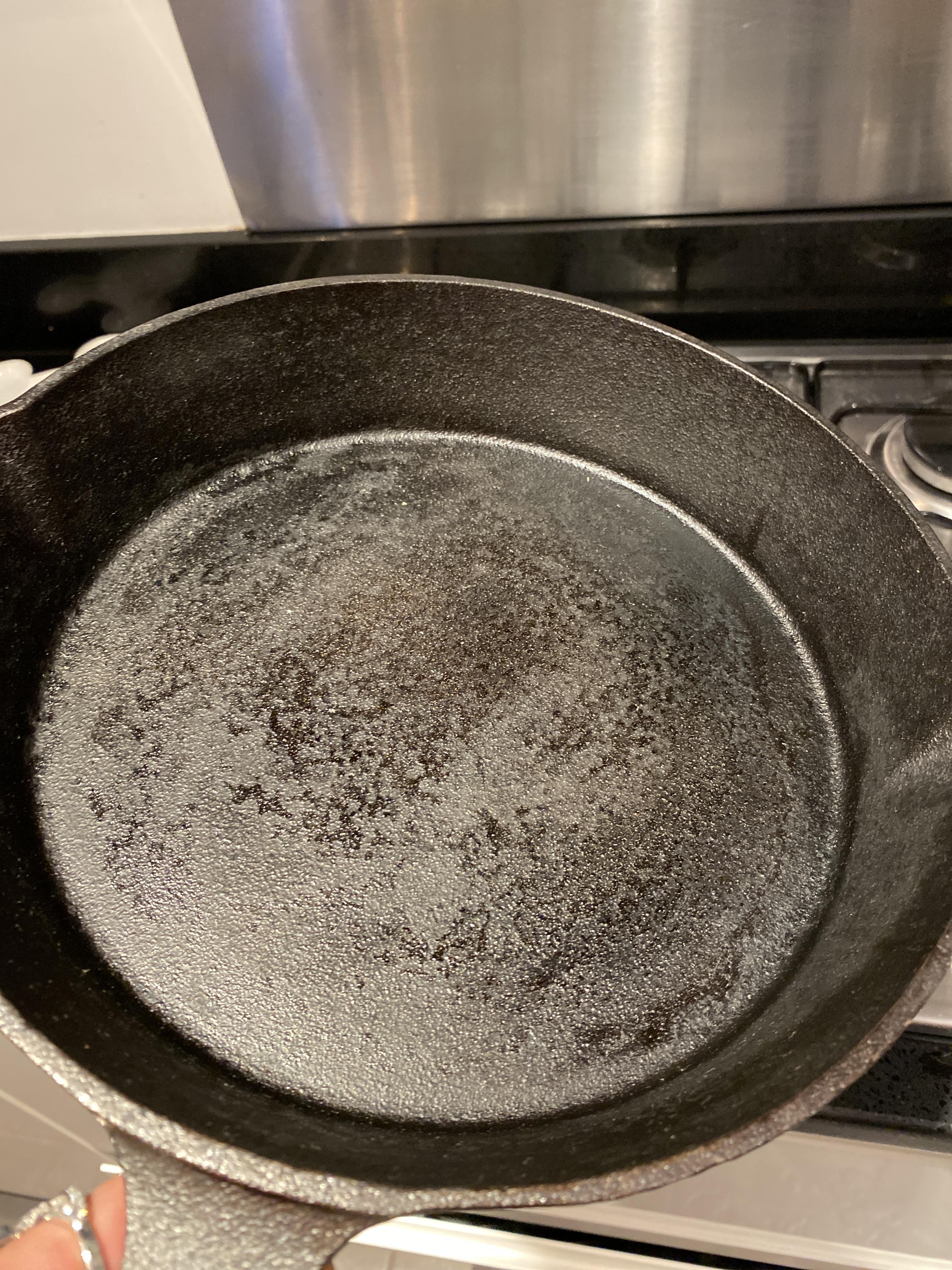 Help! Pretty sure I’ve over seasoned how do I fix this r/castiron