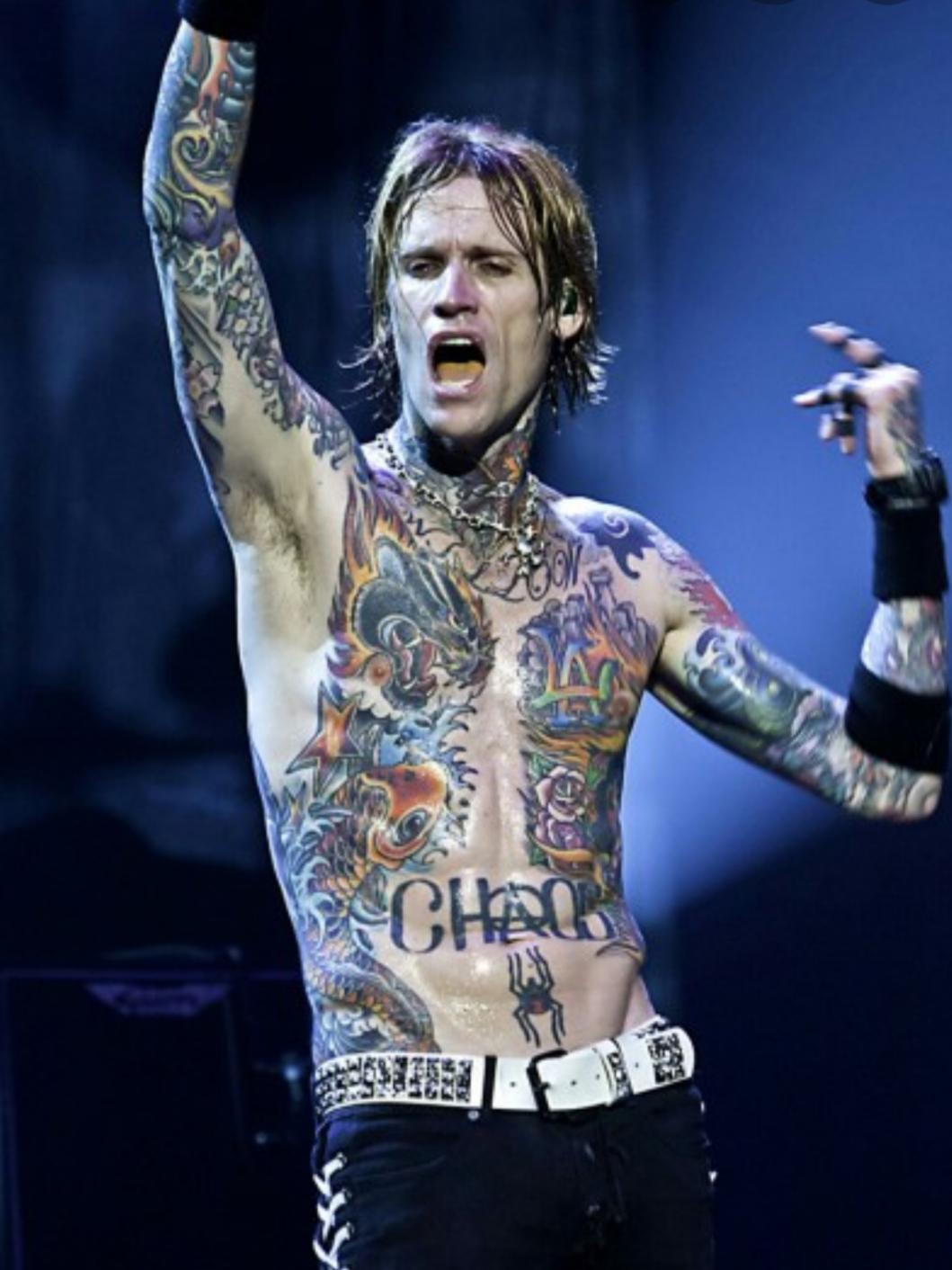 Josh Toddlead singer of Buckcherry r/LadyBoners