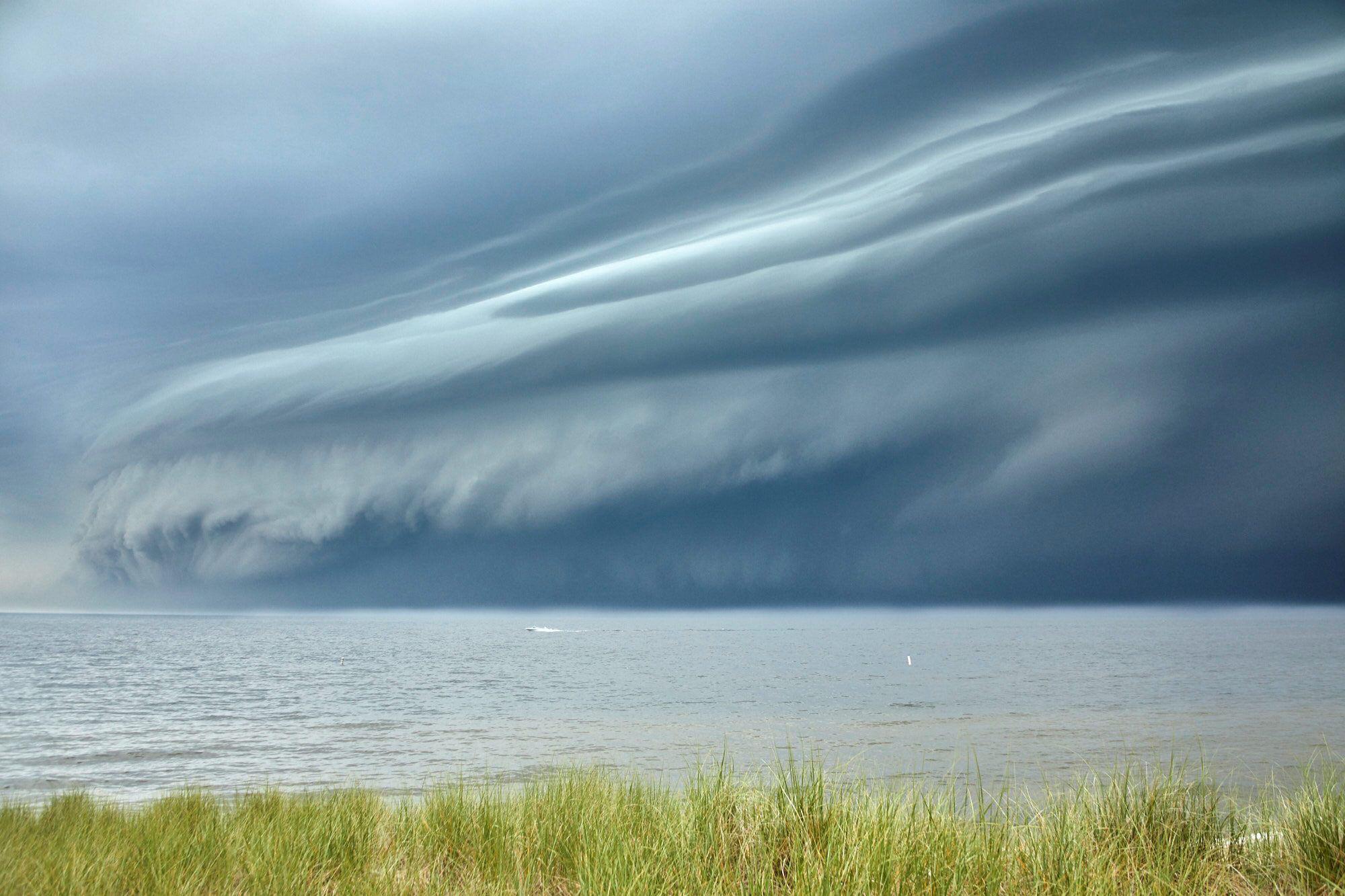 Boat beating storm on Lake Michigan r/weather