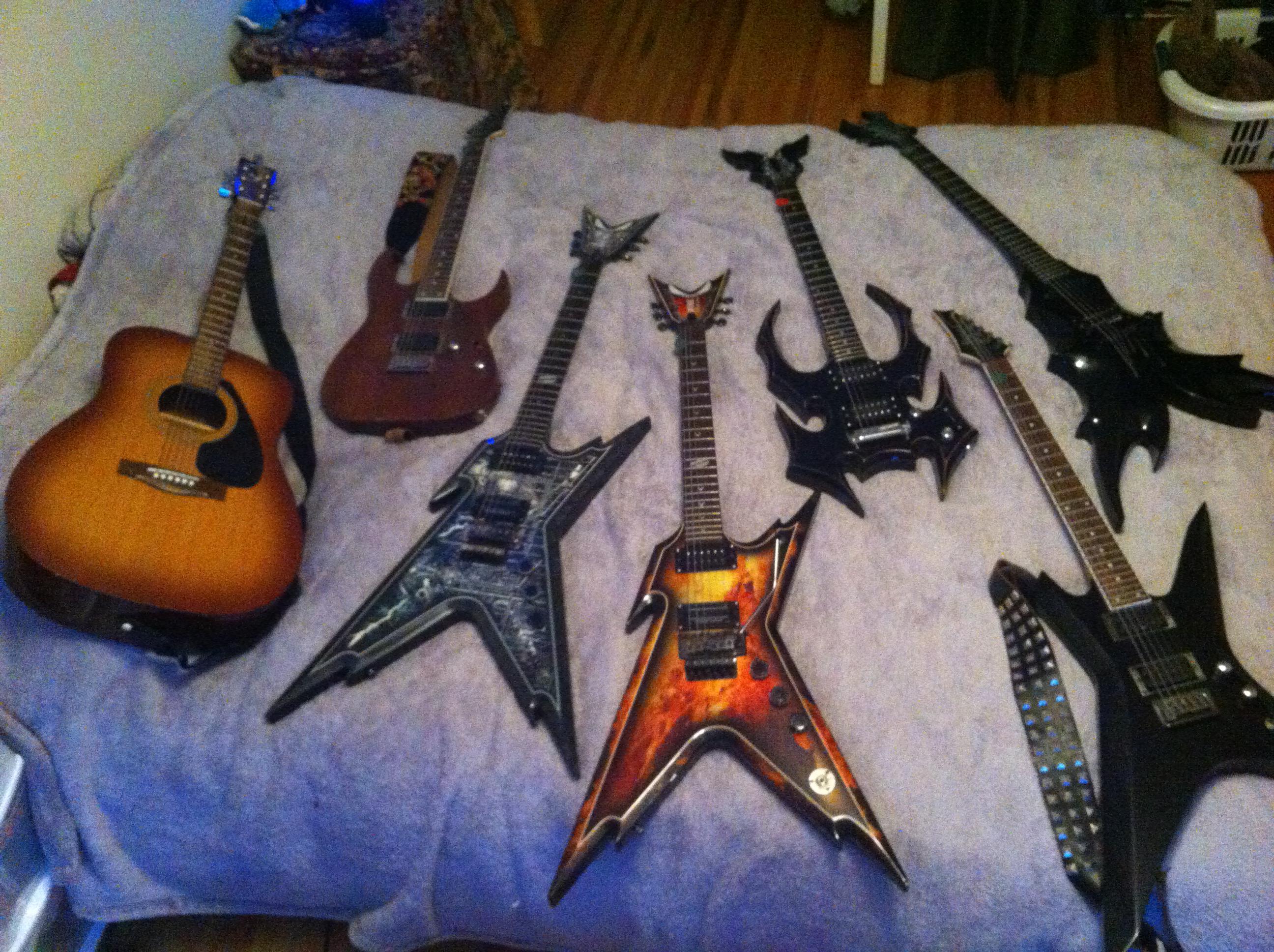 Double sided axe guitar illinoiszik