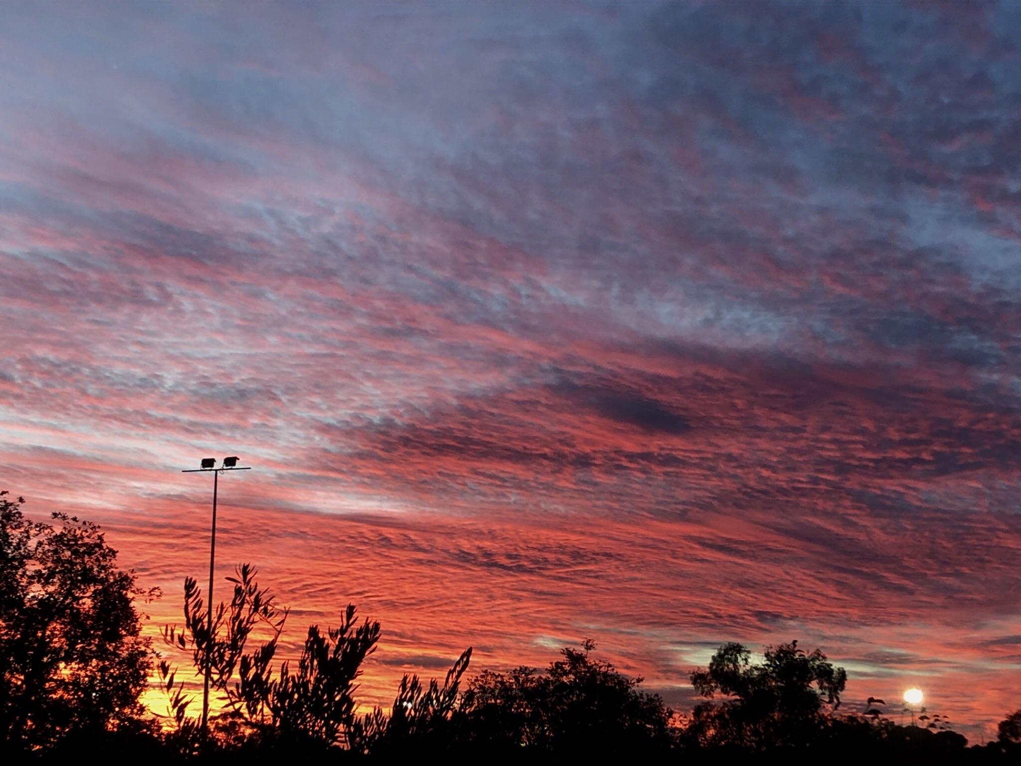 Pretty good sunset tonight. r/canberra