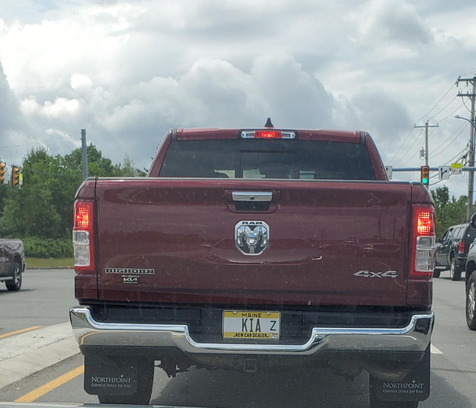 funniest looking Kia I've ever seen 🤣 r/Maine