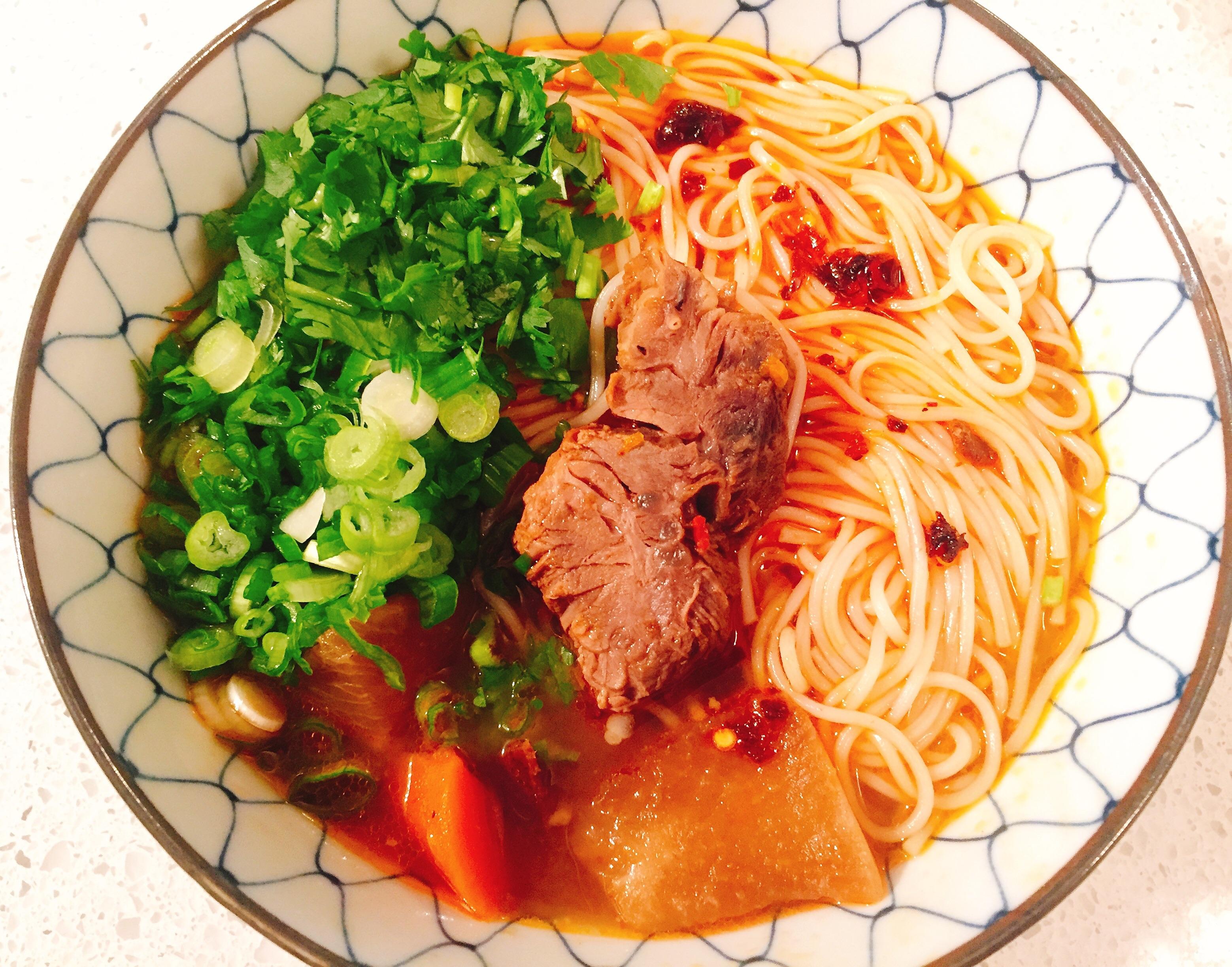 [homemade] spicy beef stew noodle soup r/food
