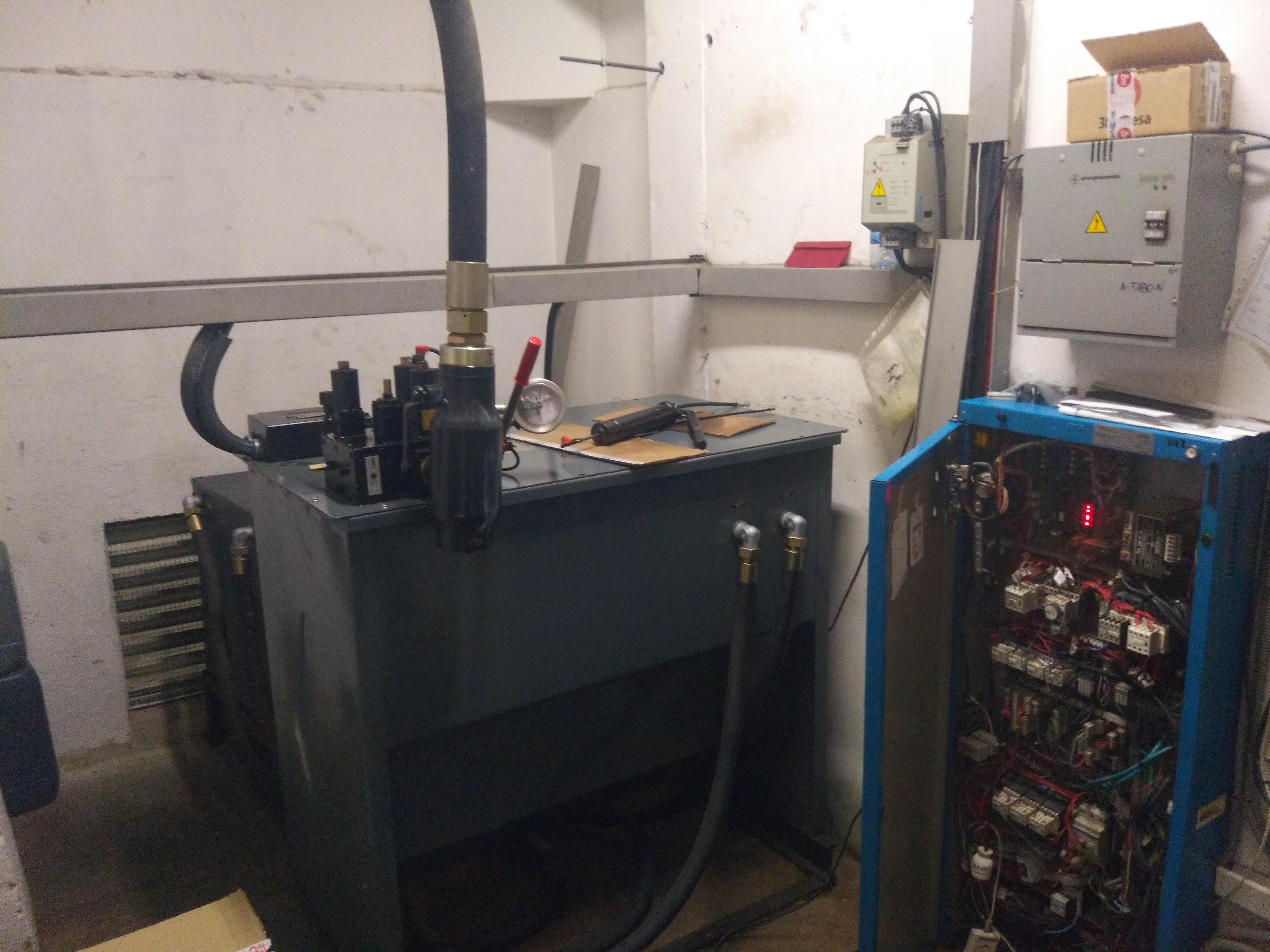 Otis LCB II hydraulic 30kW elevator what a beast r/Elevators