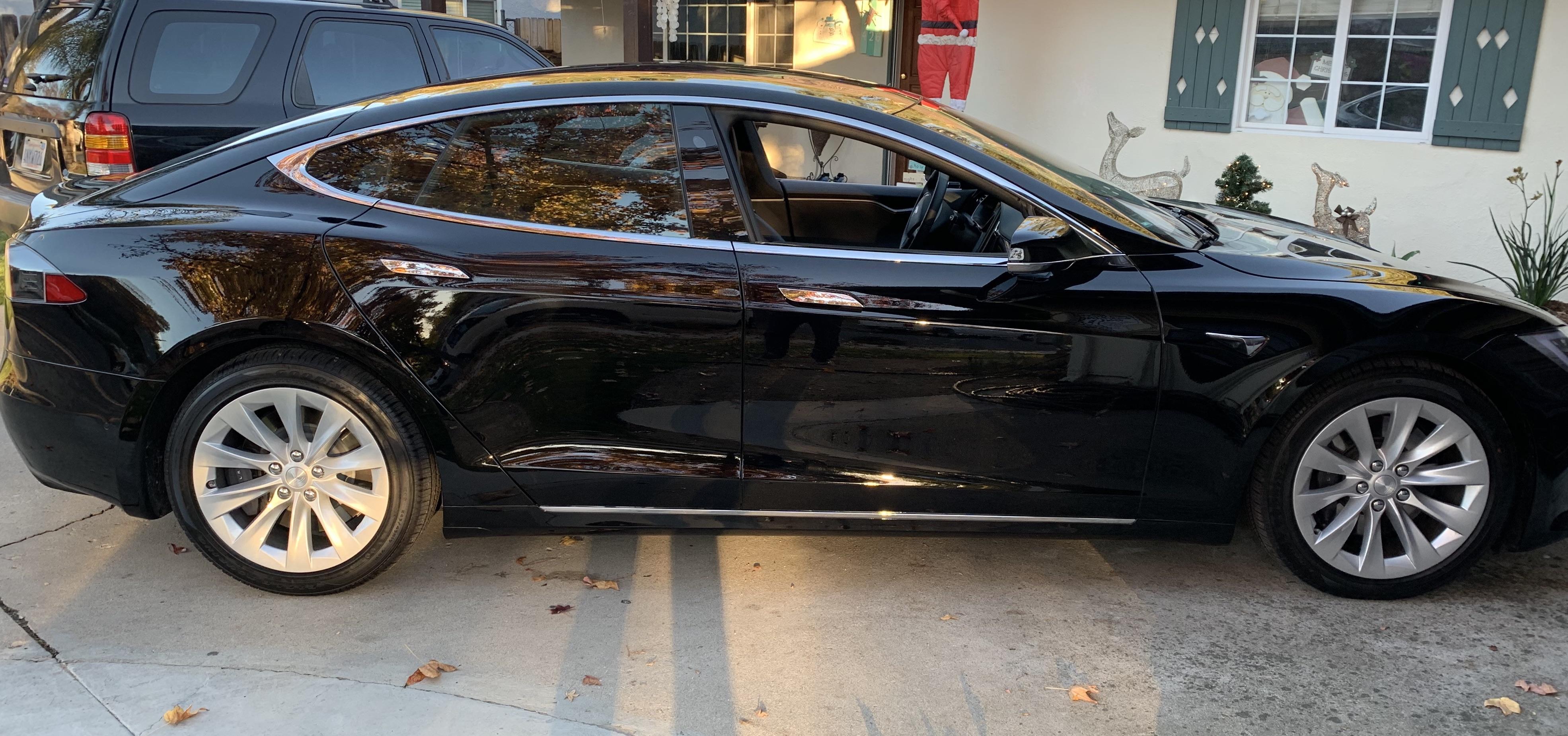 Thx Tesla!! Gave me new Model S as a loaner 😀 r/TeslaModel3