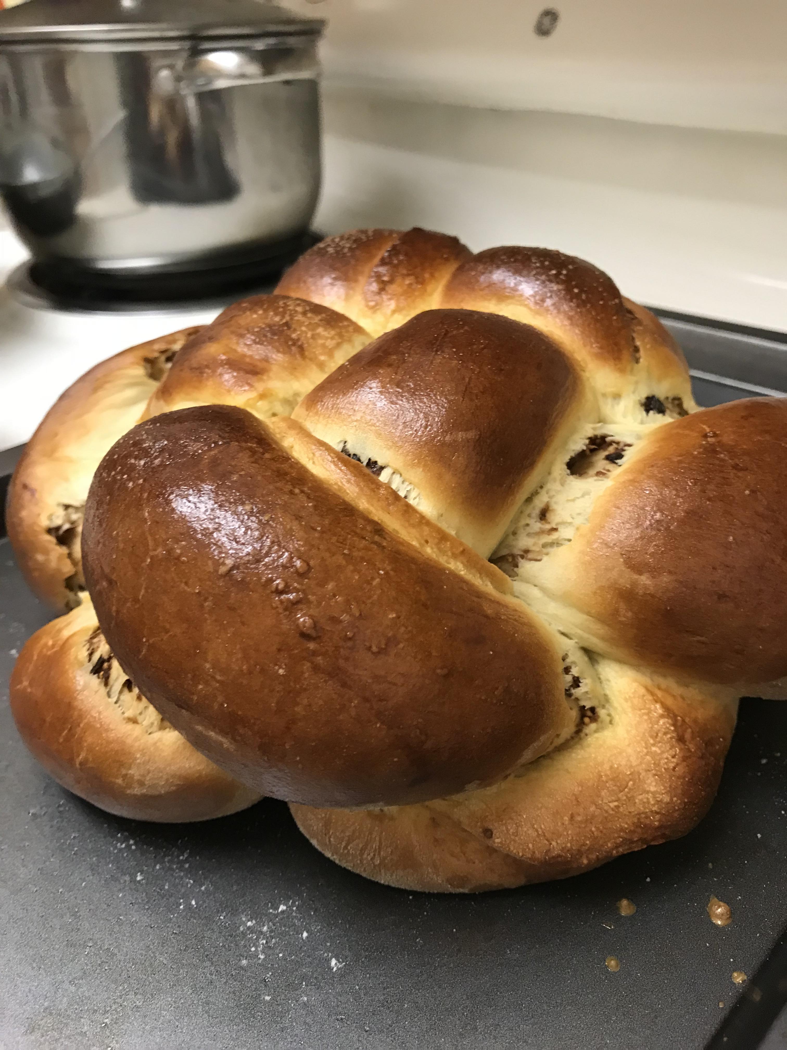 [homemade] fig, olive oil, and sea salt challah food