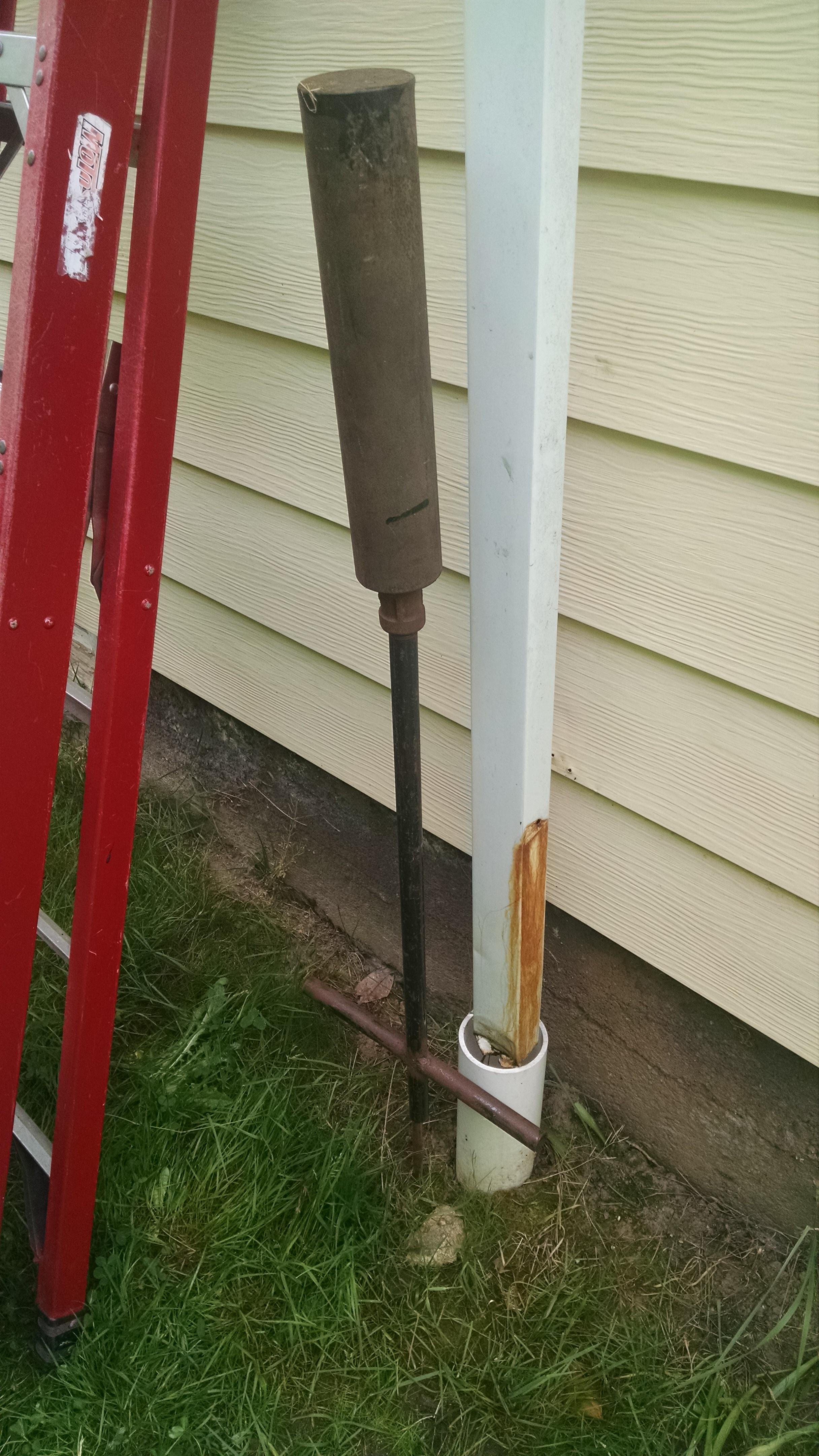 This thing my dad uses to drive ground rods for homes. r/HomemadeTools