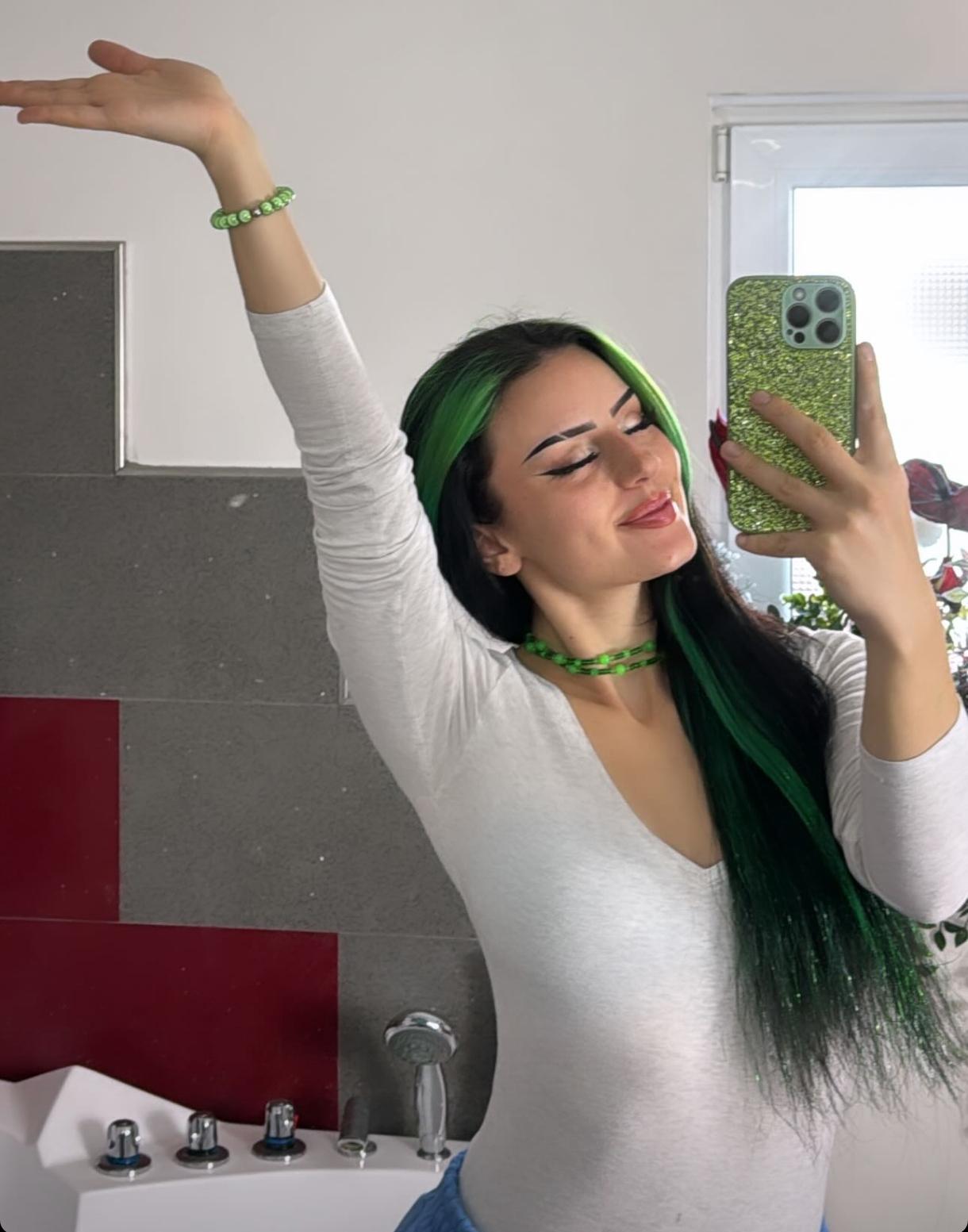 Dilaraa.s : InfluencerNSFW