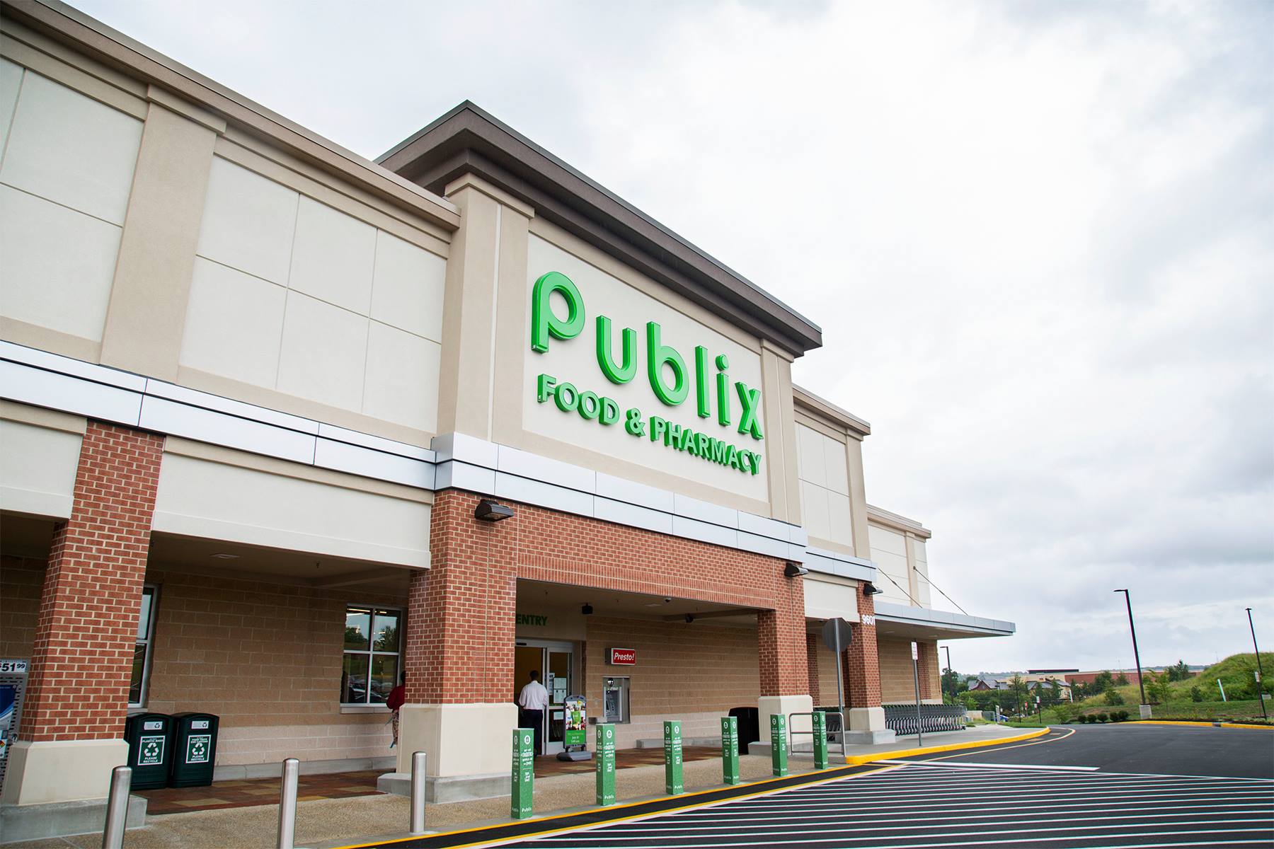 to the family, Store 1632, in Fredericksburg, VA r/publix
