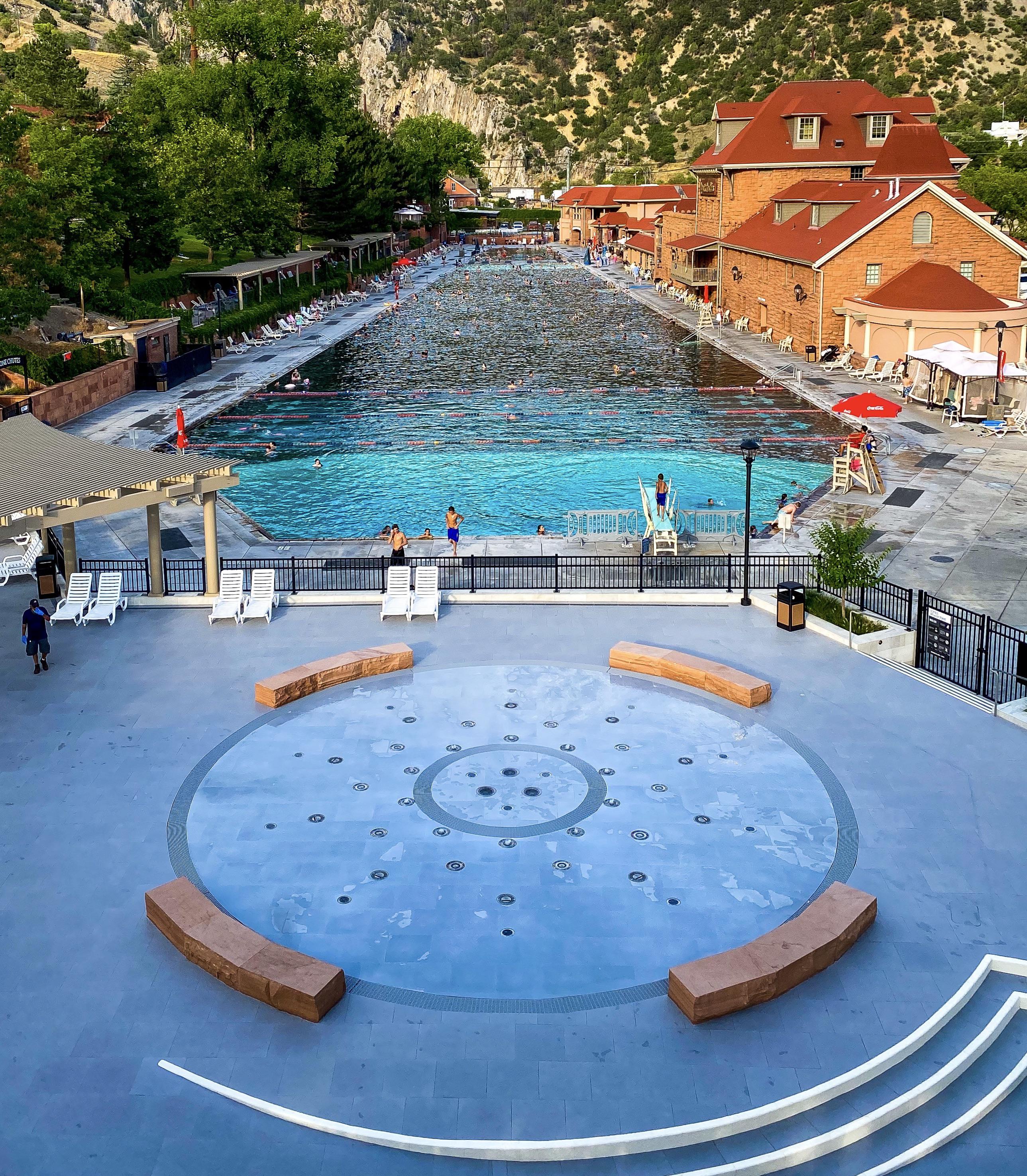 Glenwood Hot Springs Pool, Glenwood Springs, Colorado. r/Colorado