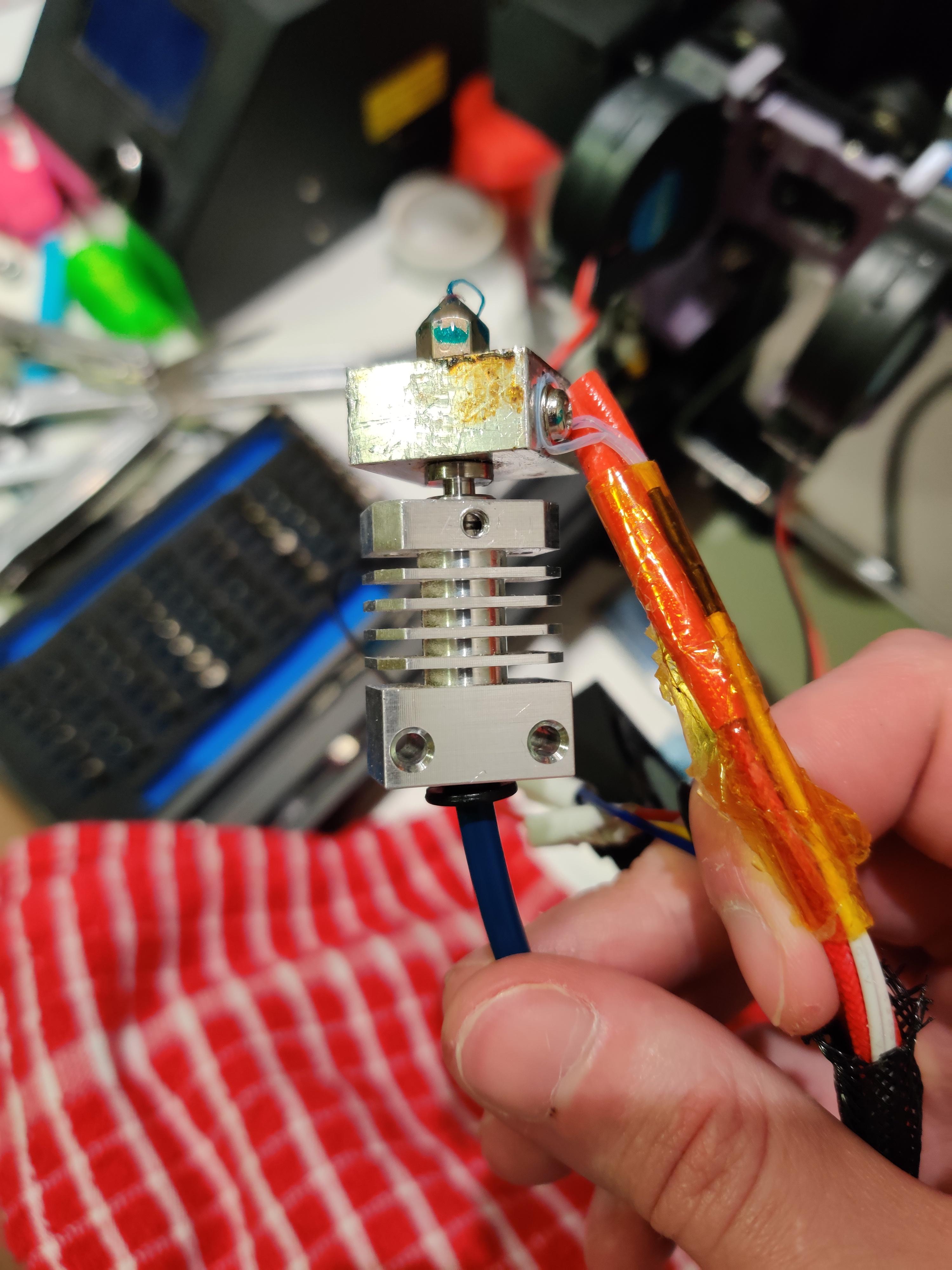 Microswiss heartbreak stuck in heatsink, will unscrew from heater block