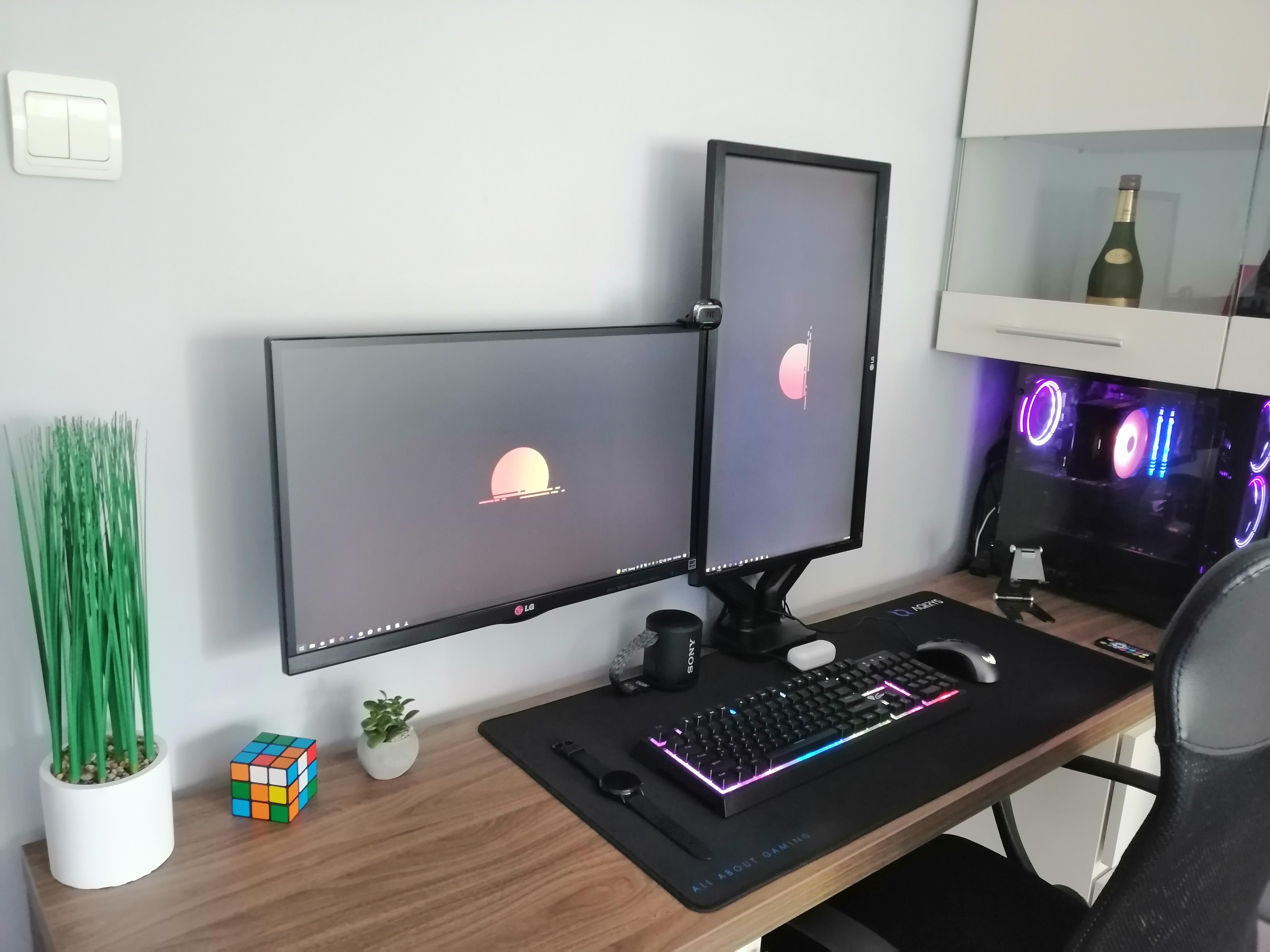 Non Gaming Setup r/battlestations