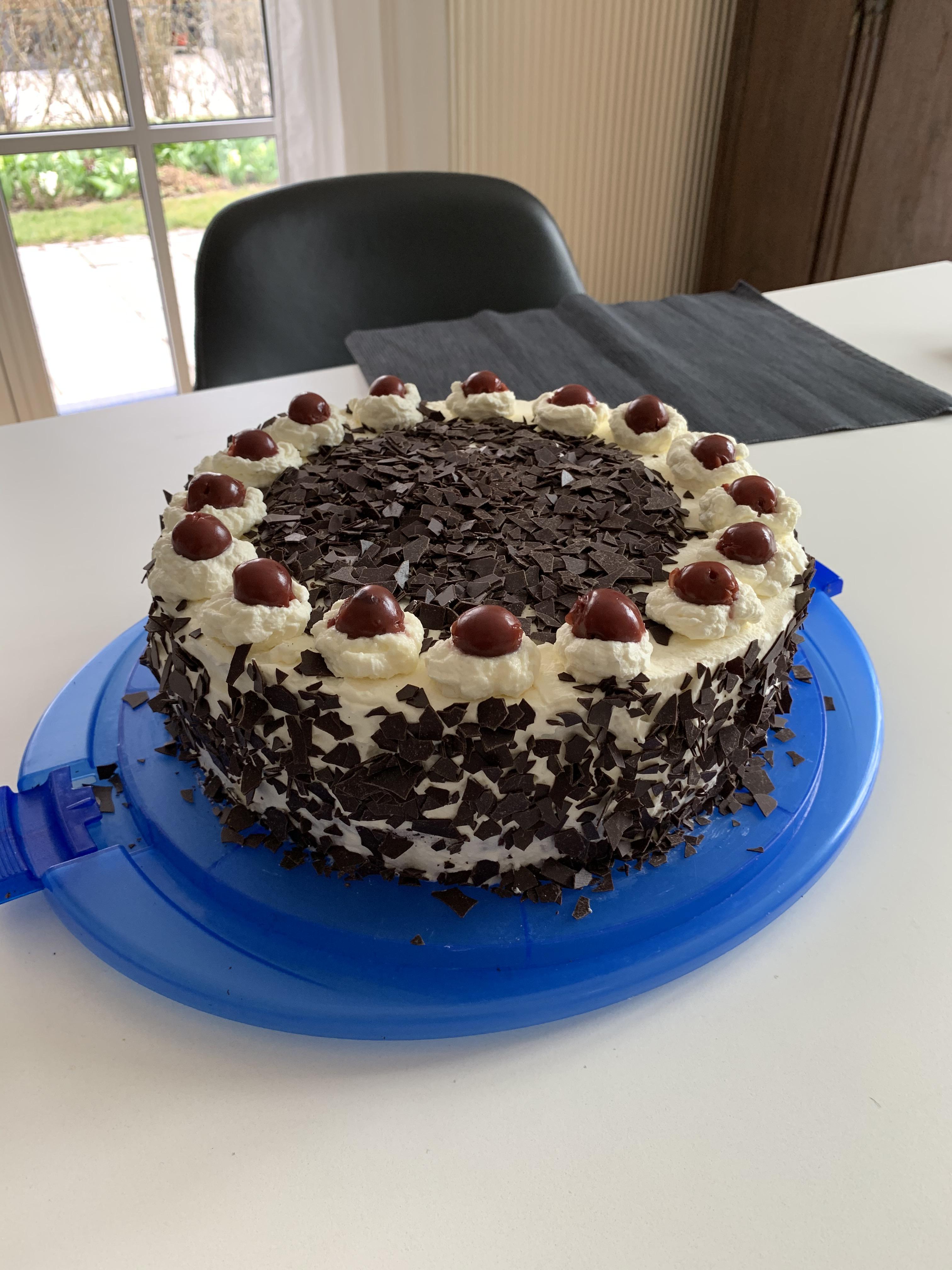This Black Forest cake i bake today (im 18y/o) pics