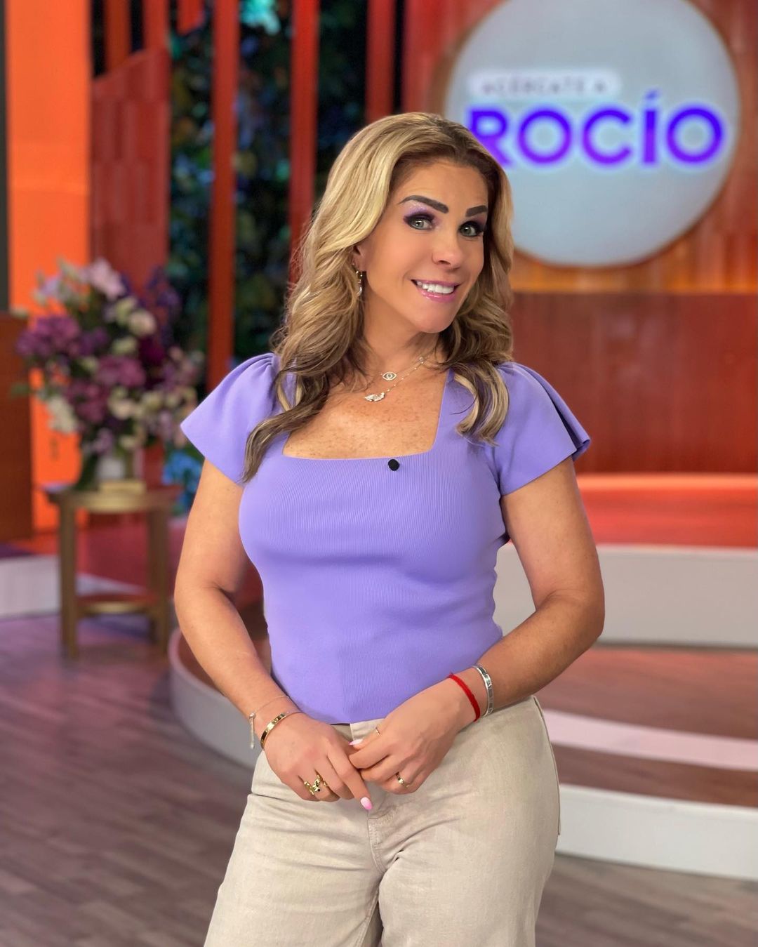 Rocío Sánchez Azuara : FamousLatinas