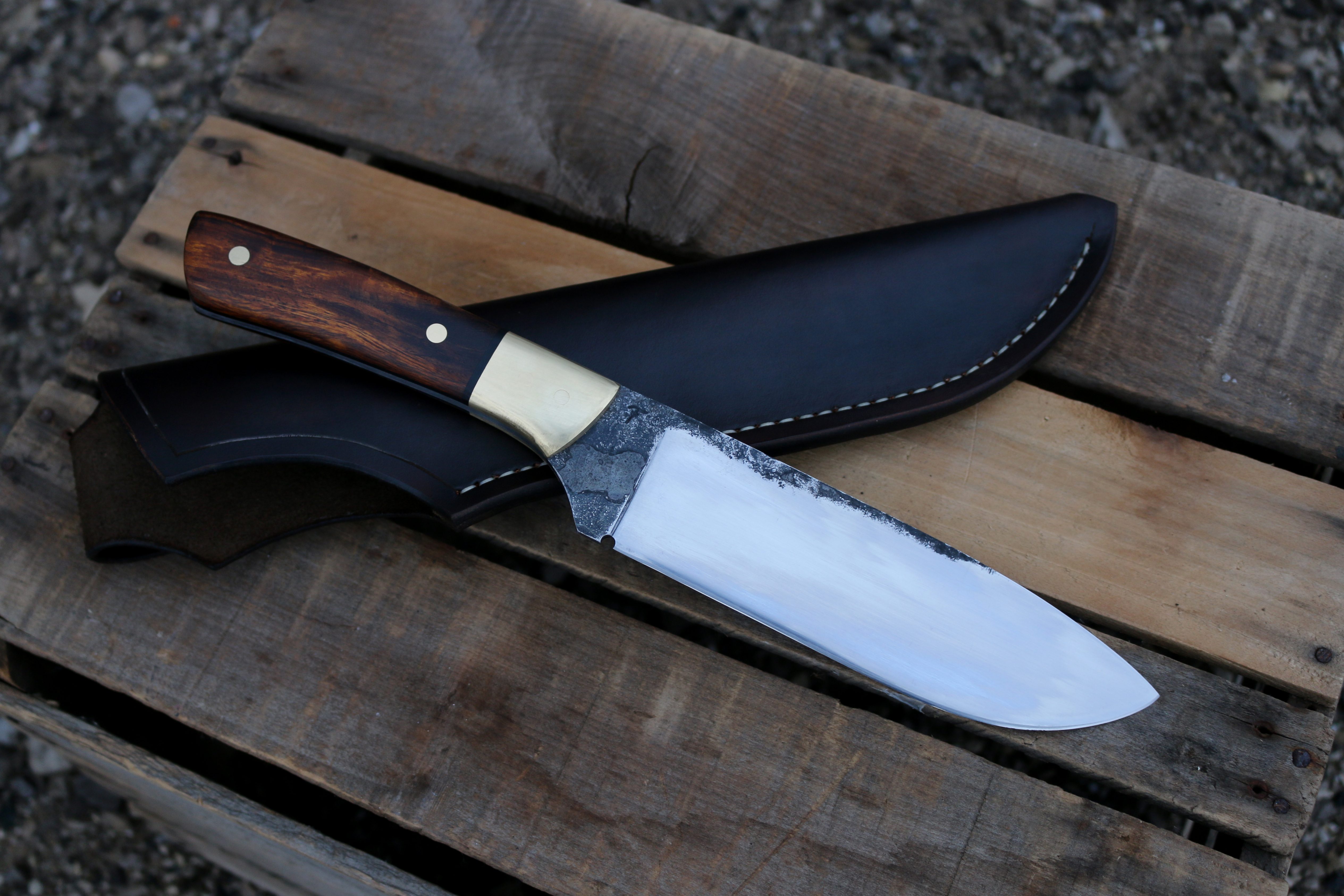 I'd love your thoughts on this knife sheath! Leathercraft