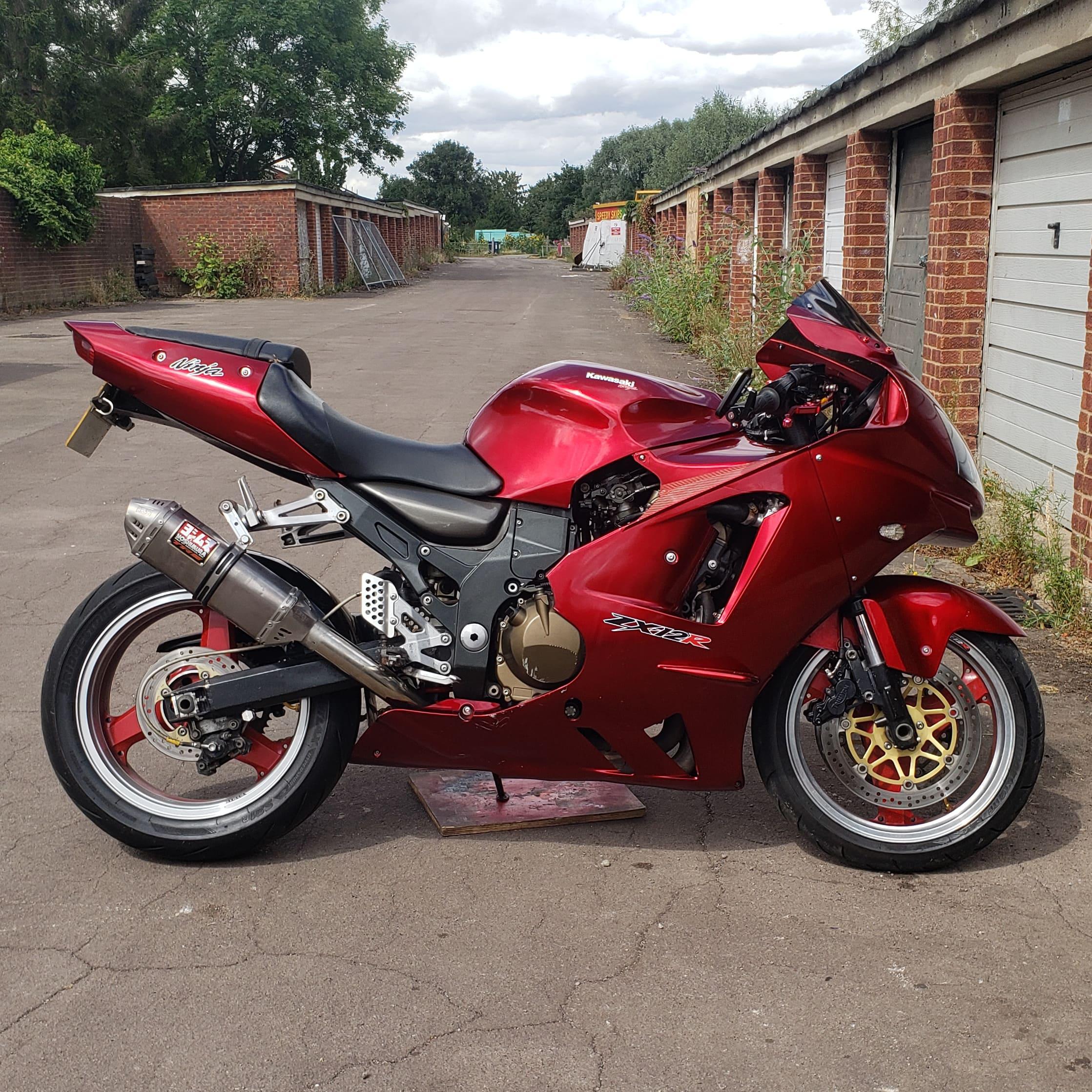 new to group, got this zx12r a couple of months ago. what a machine an