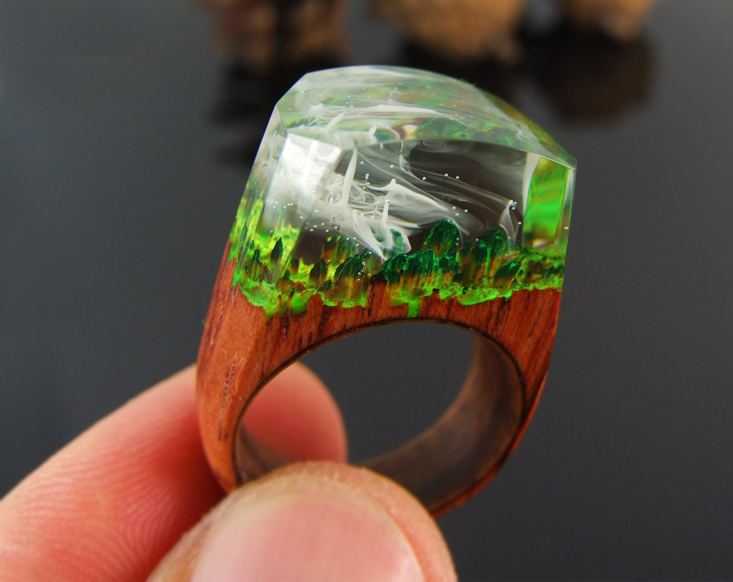 I made this wood and resin ring r/somethingimade