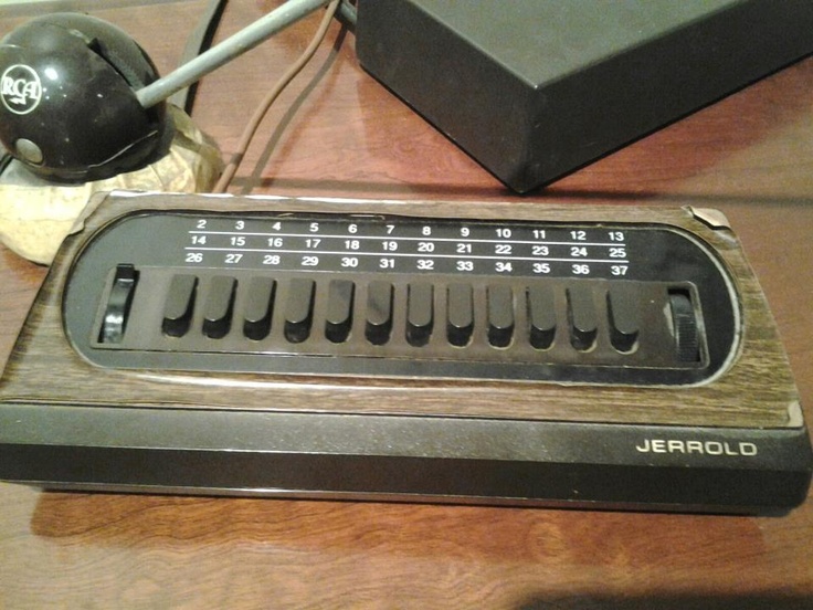 Raised by grandma, anyone else had to deal with the old Jerrold Cable Box Switcher? r/nostalgia
