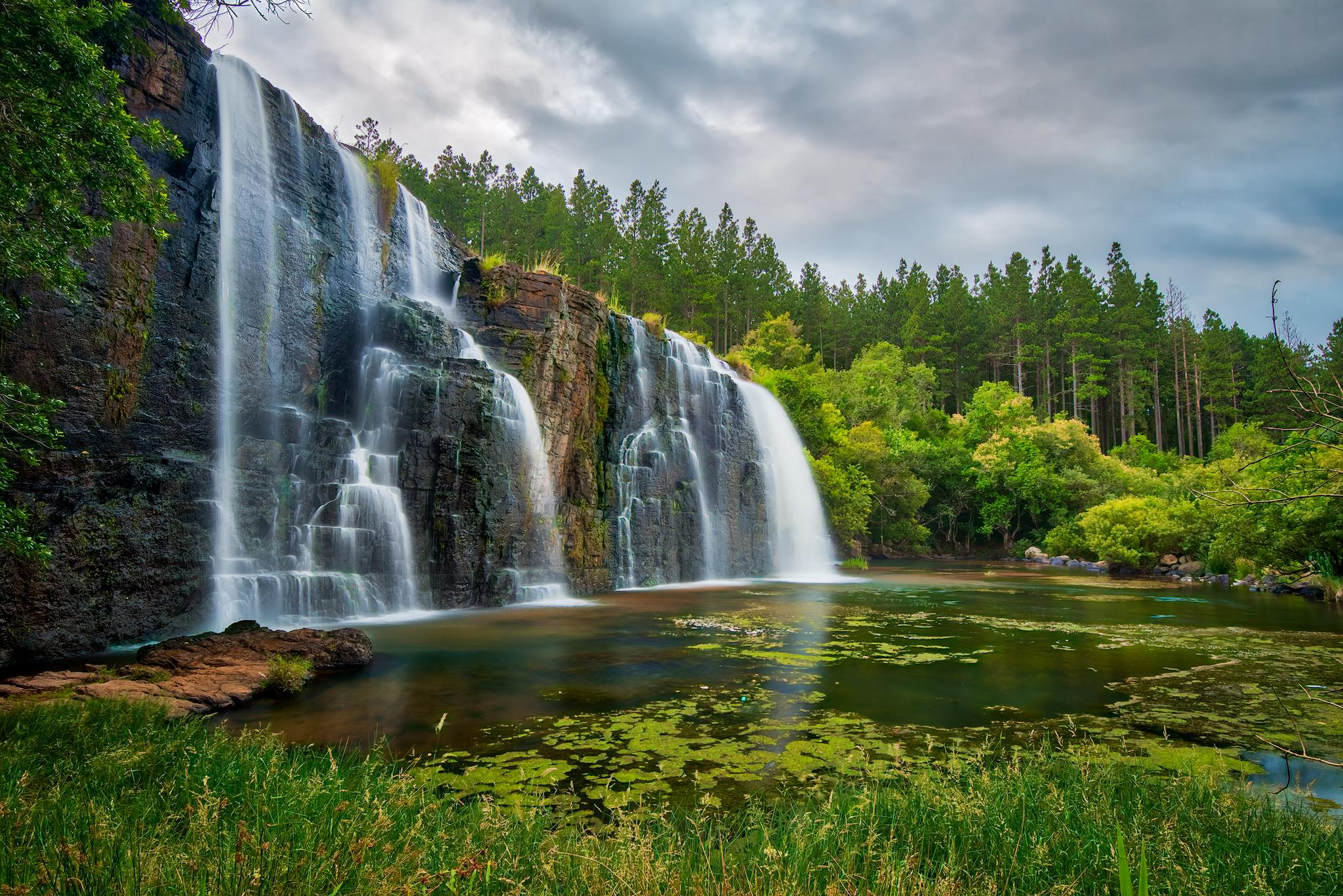 [OC] Forest Falls, Savie, South Africa [2048 × 1367] r/EarthPorn