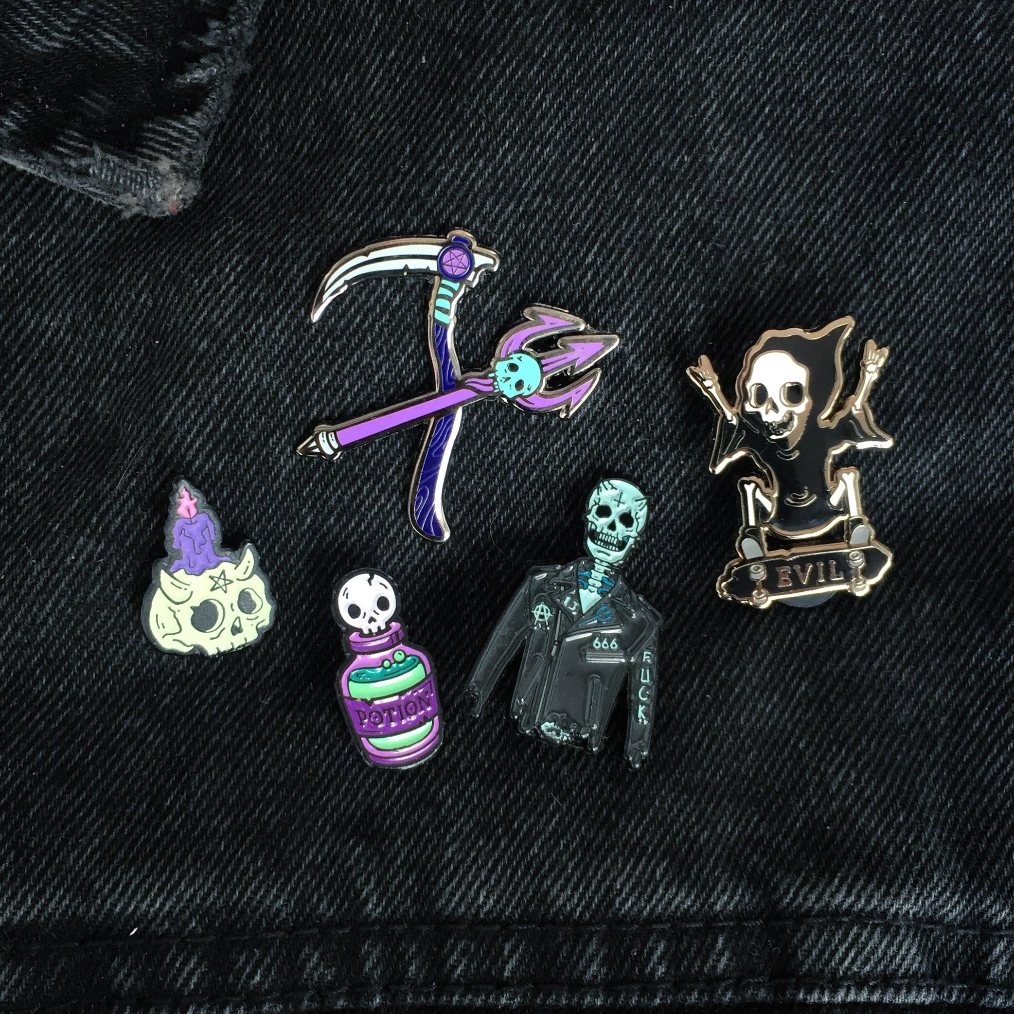 Spooky pin collection r/EnamelPins