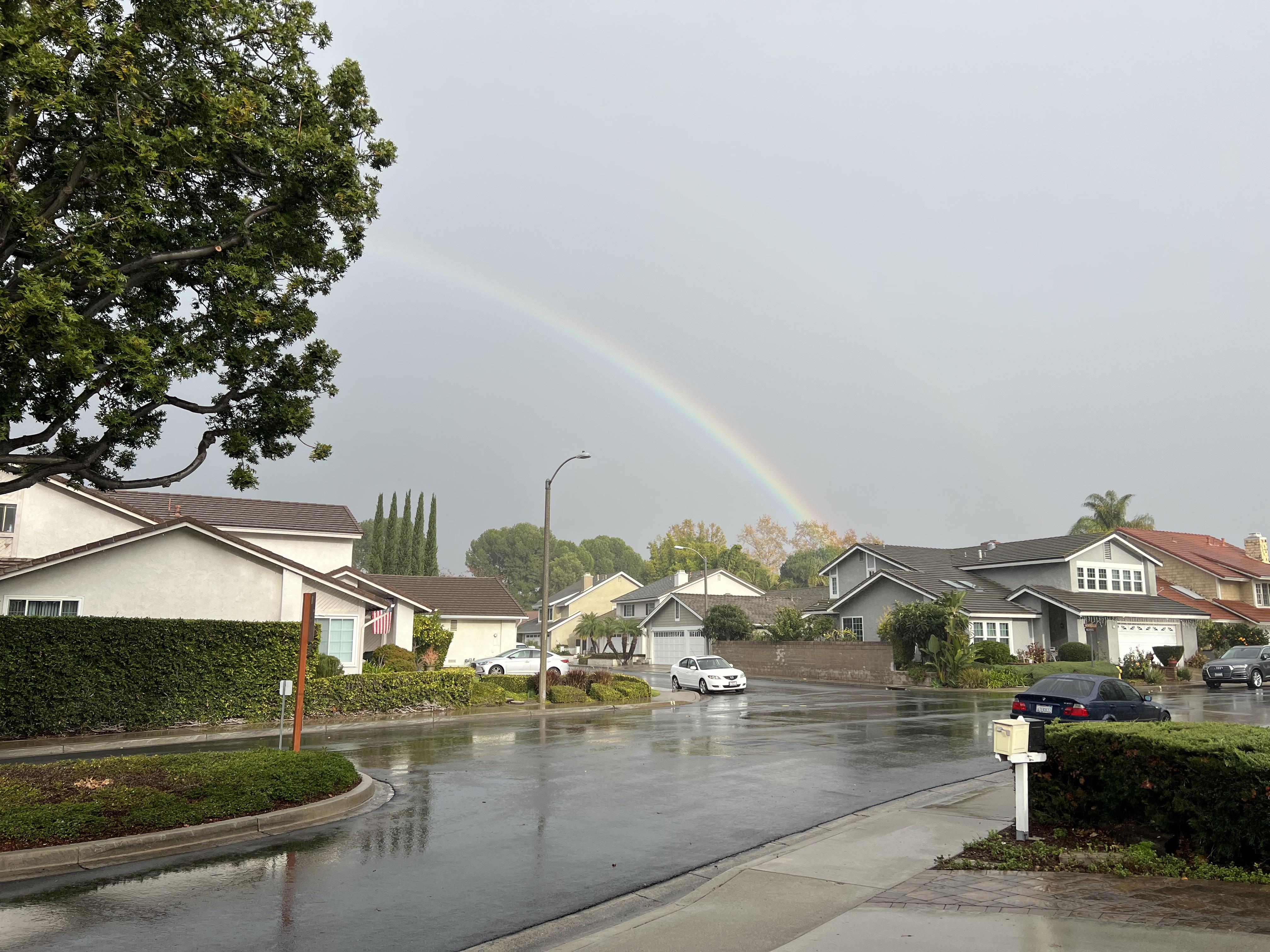 Really pretty rainbow in Irvine! r/orangecounty