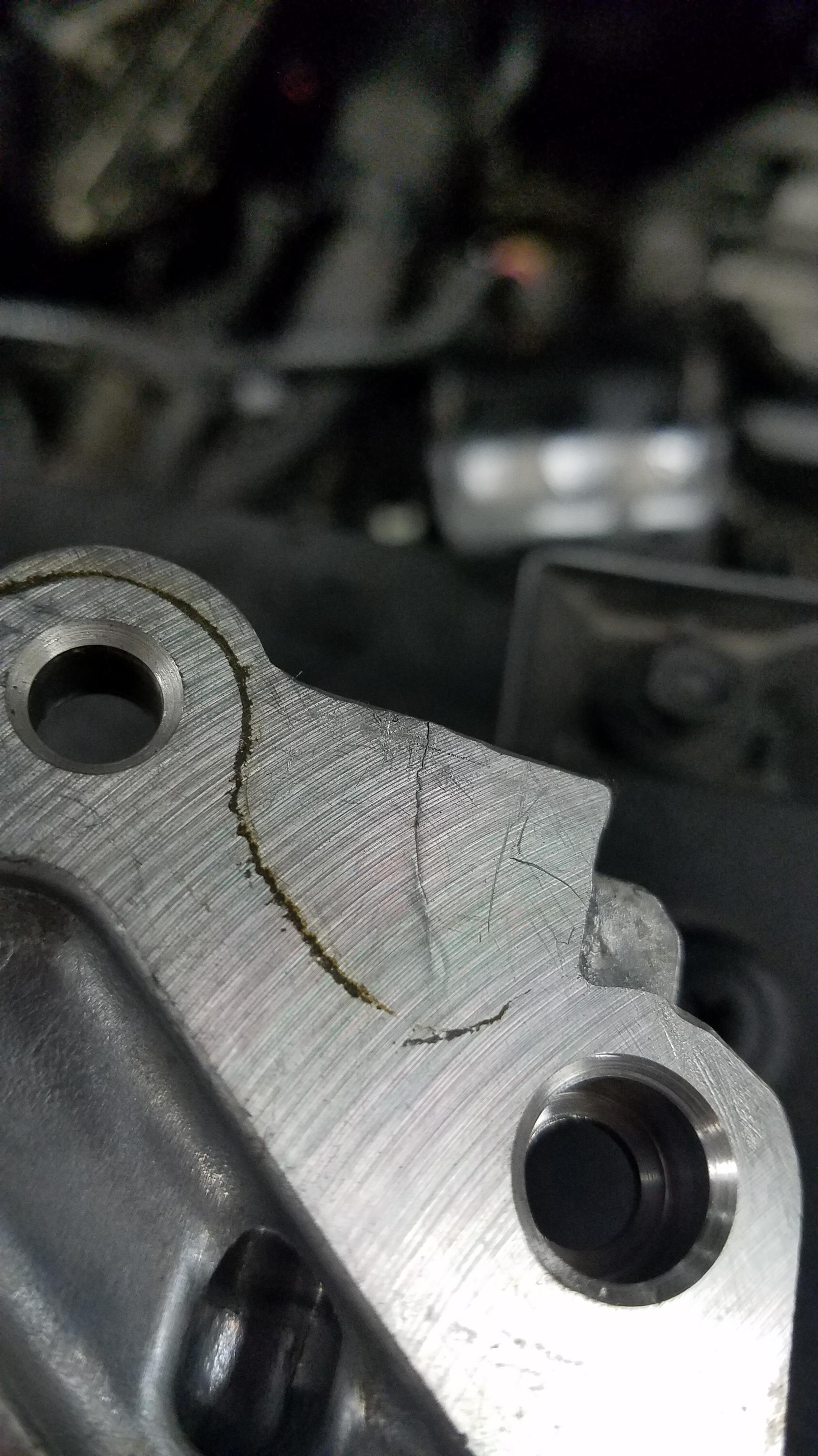 Another tech overtightened an oil pressure switch. 2016 Kia Sorento r