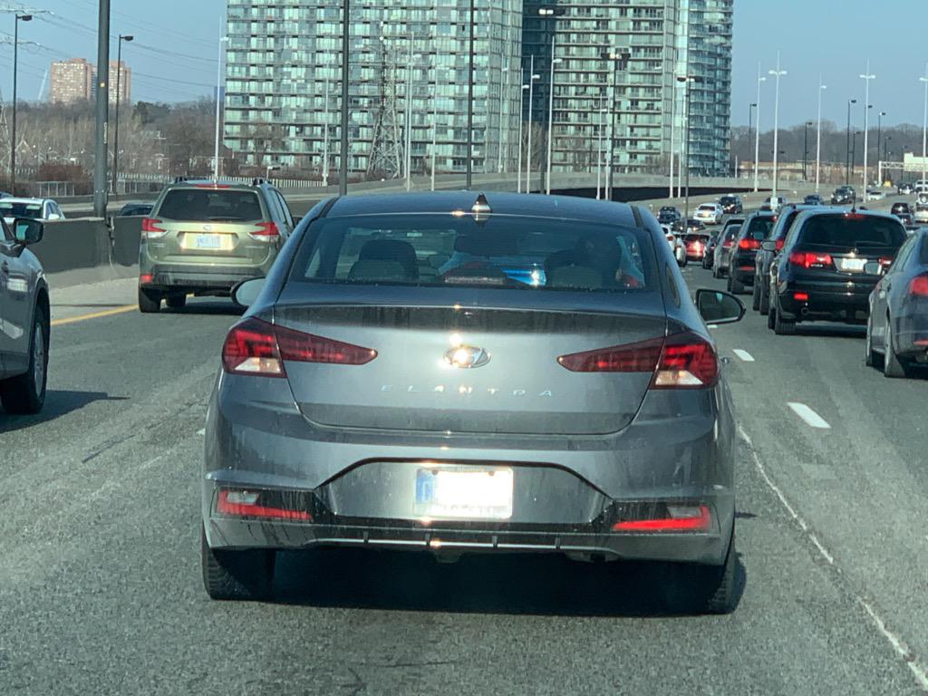 New Ontario license plate is blindingly reflective when sunlight hits