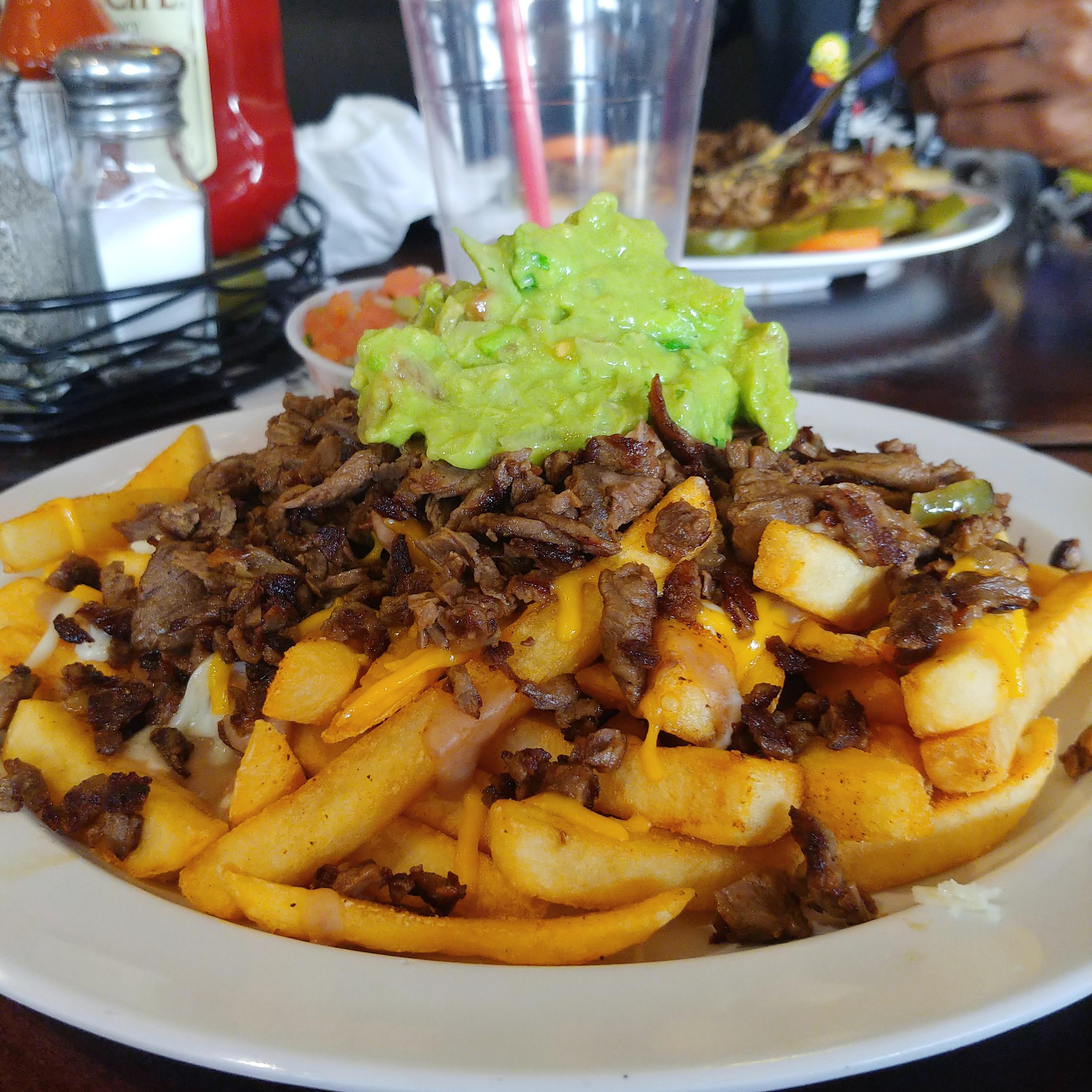 Carne Asada Fries Happy Tom's in LA [Food Mode] r/lgv30