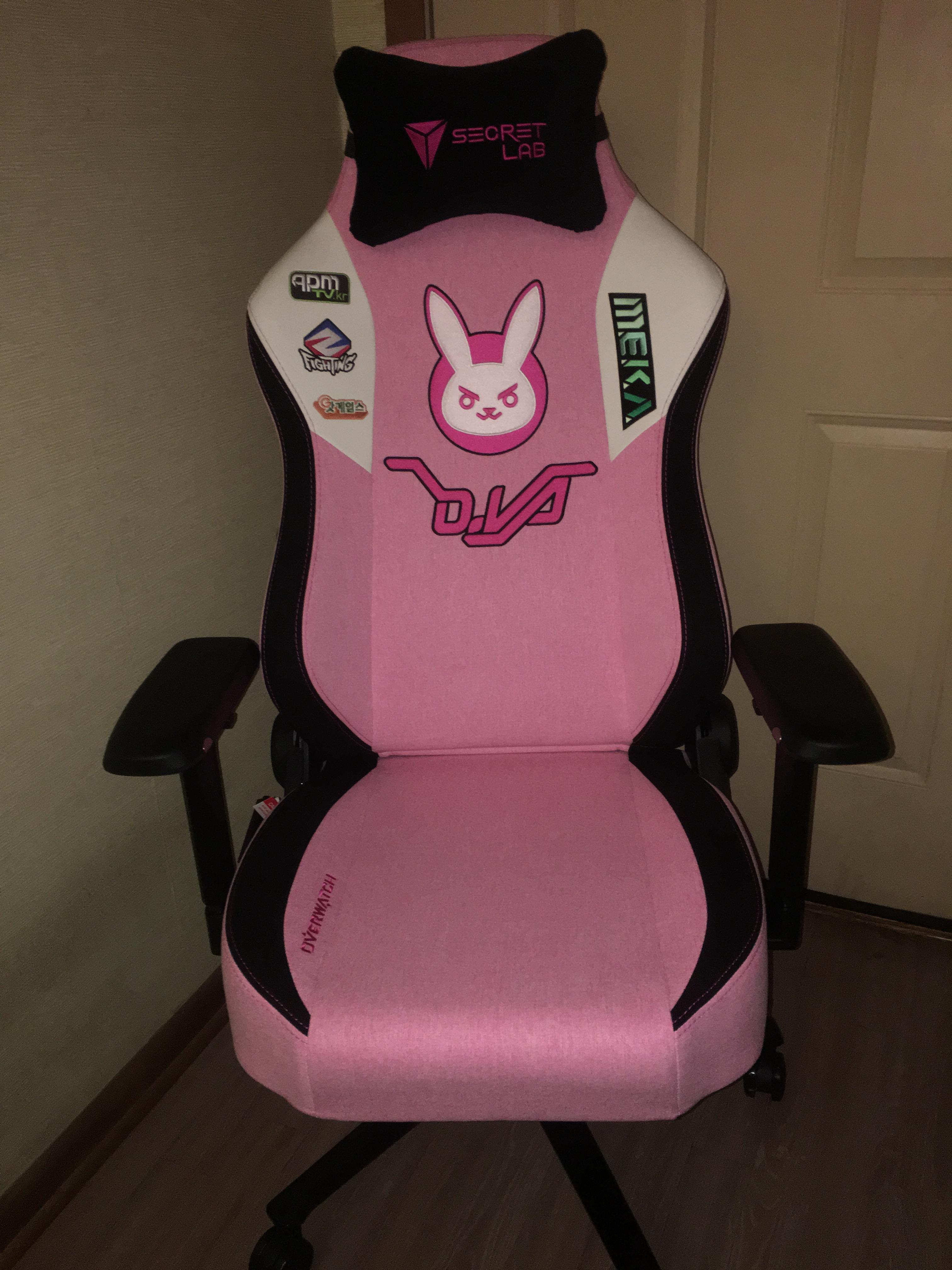 Just got this in yesterday! New Secret Lab D.va chair! r/DvaMains