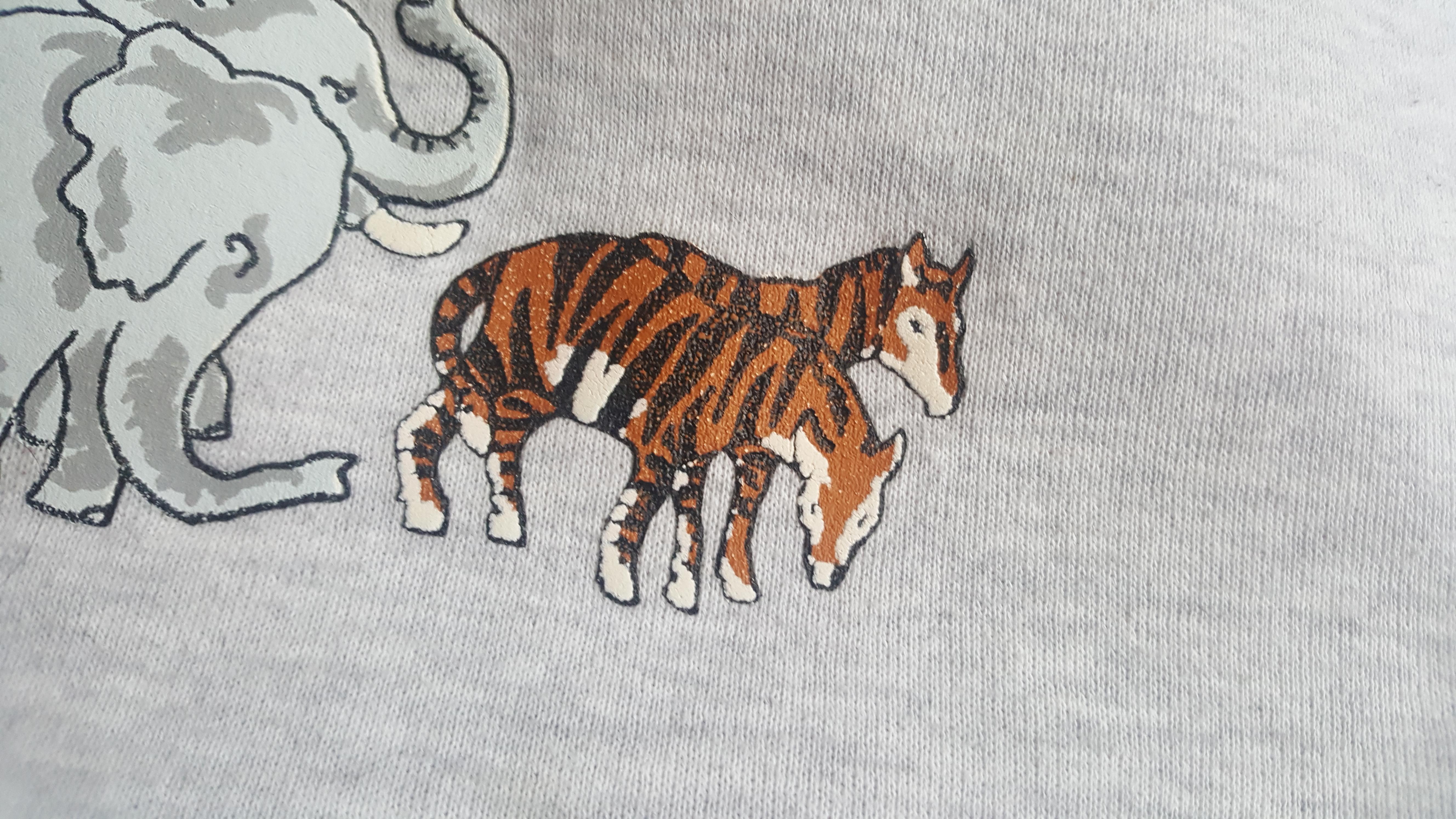 Does anyone know what animal this is suppose to be? r/animalid