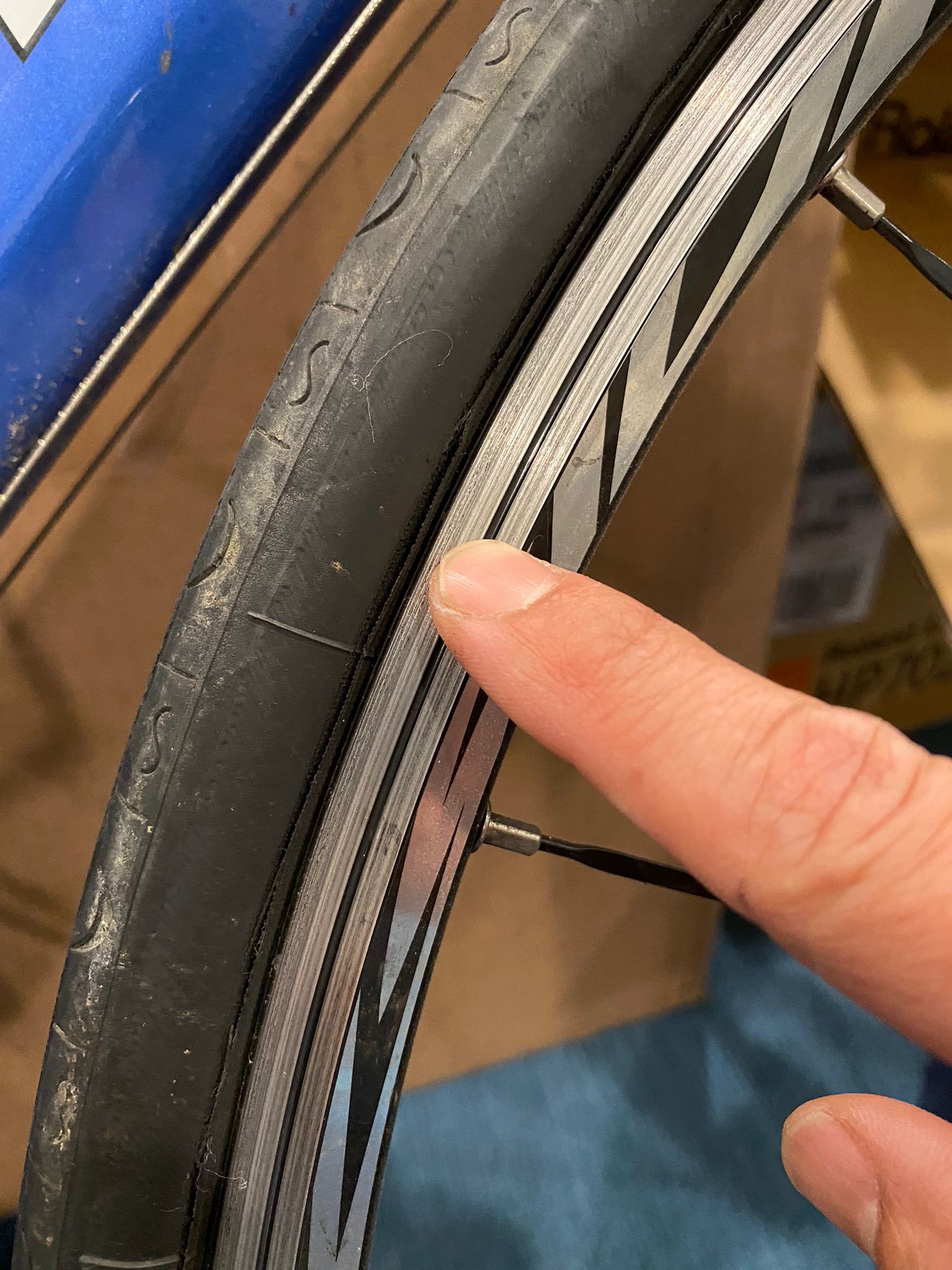 Tire is cracking near the rim. Is this normal? Is this rideable? r/bikewrench