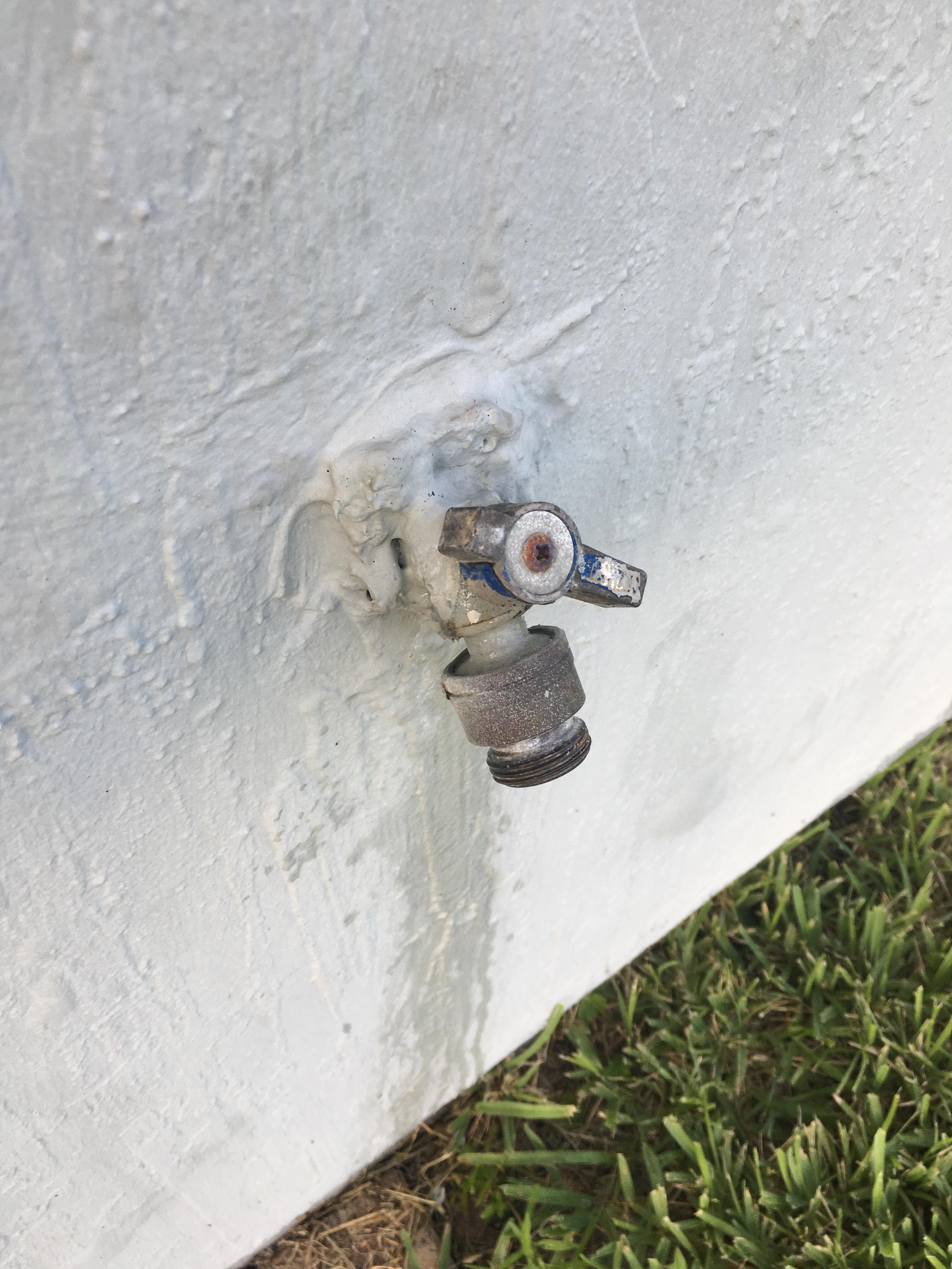How do I replace this outdoor spigot in stucco? r/Plumbing