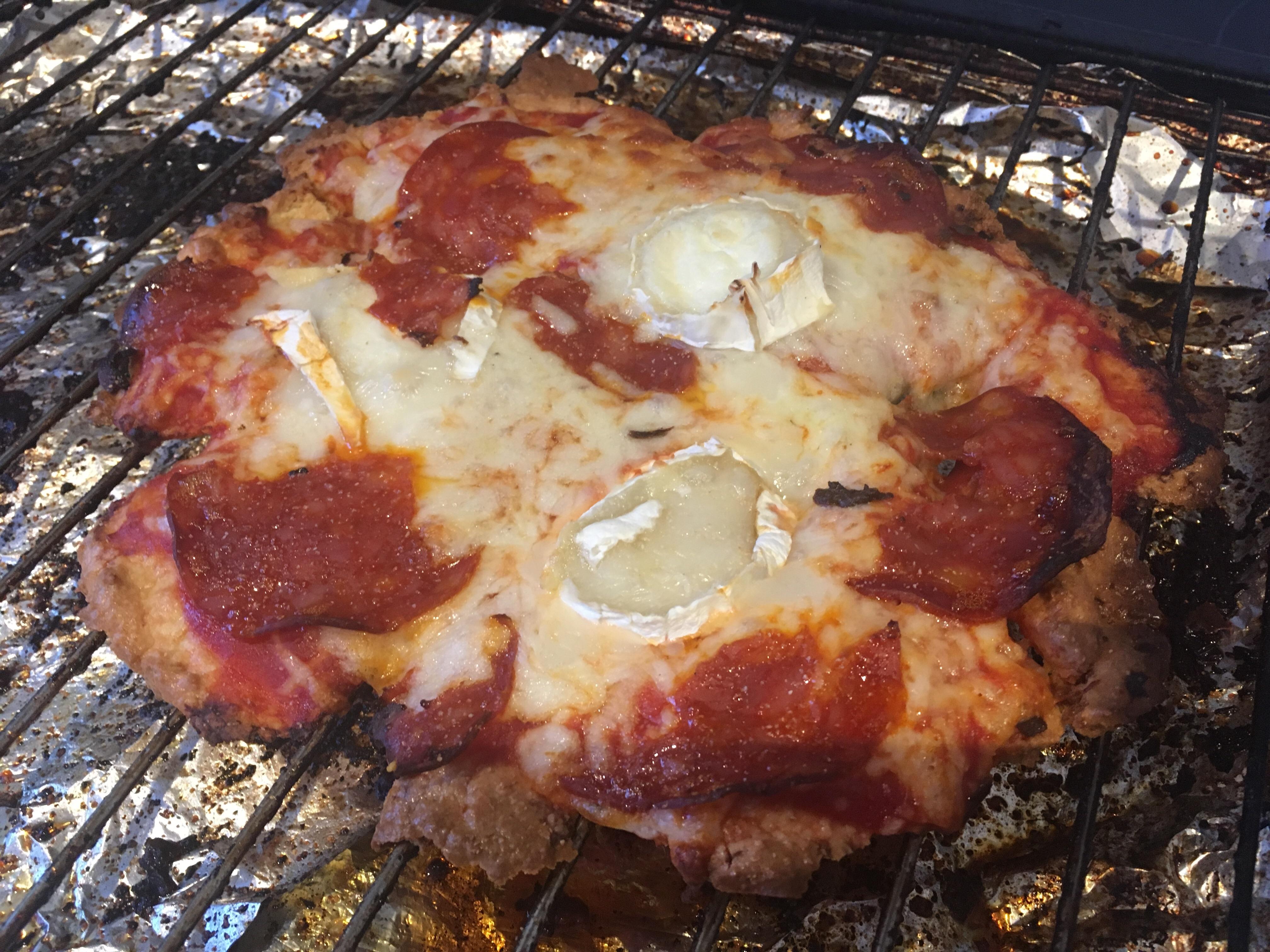 Keto pizza. Mozzarella, goats cheese and chorizo toppings r/ketorecipes