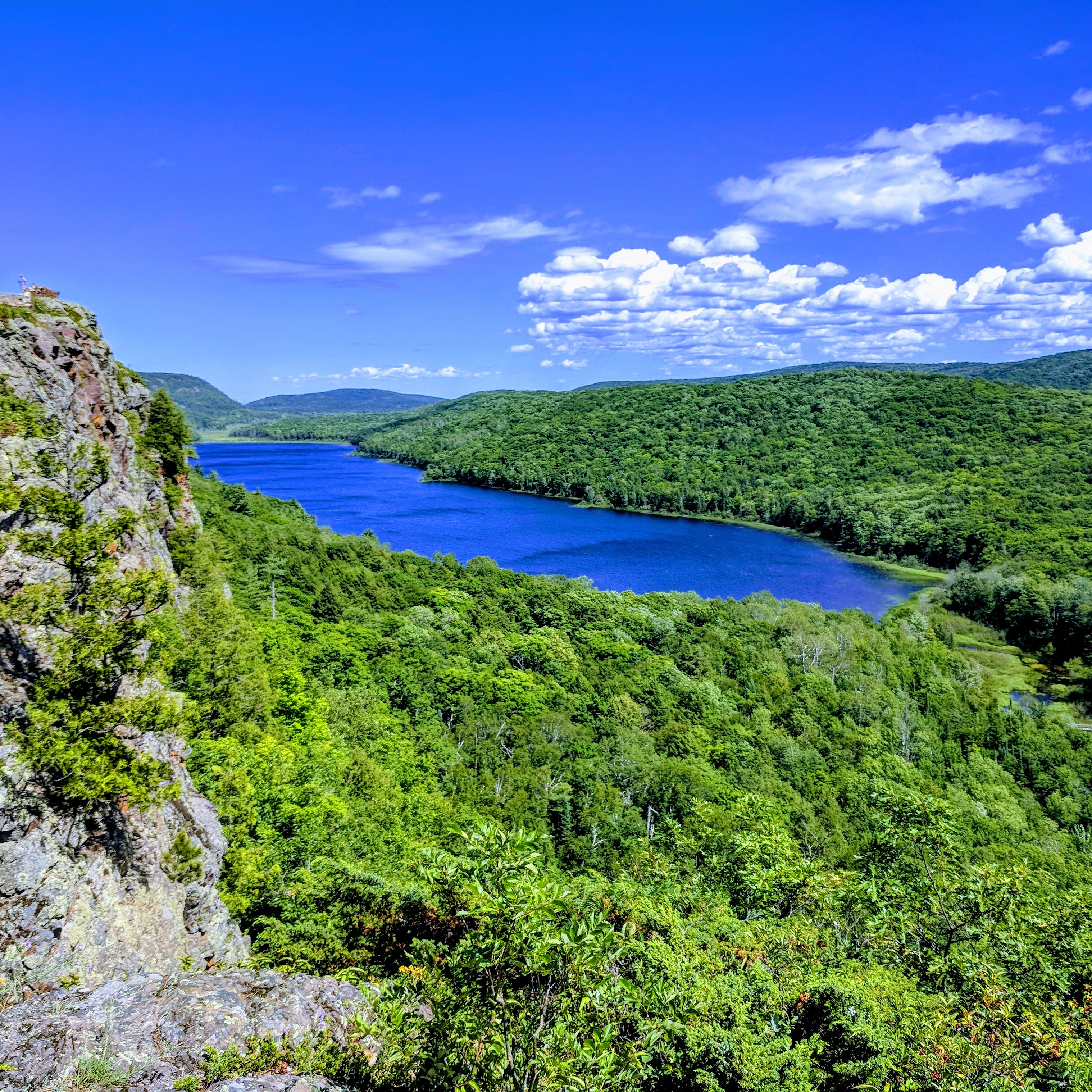 Lake of the clouds, Porcupine Mountains r/Michigan