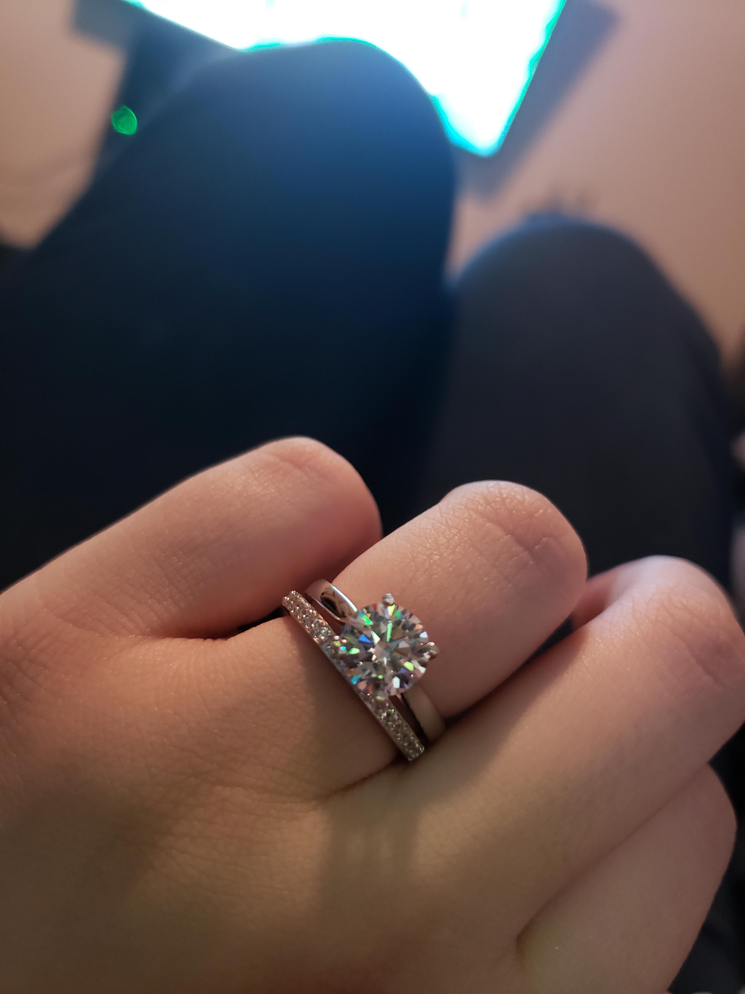 Im obsessed with my upgrade r/EngagementRings