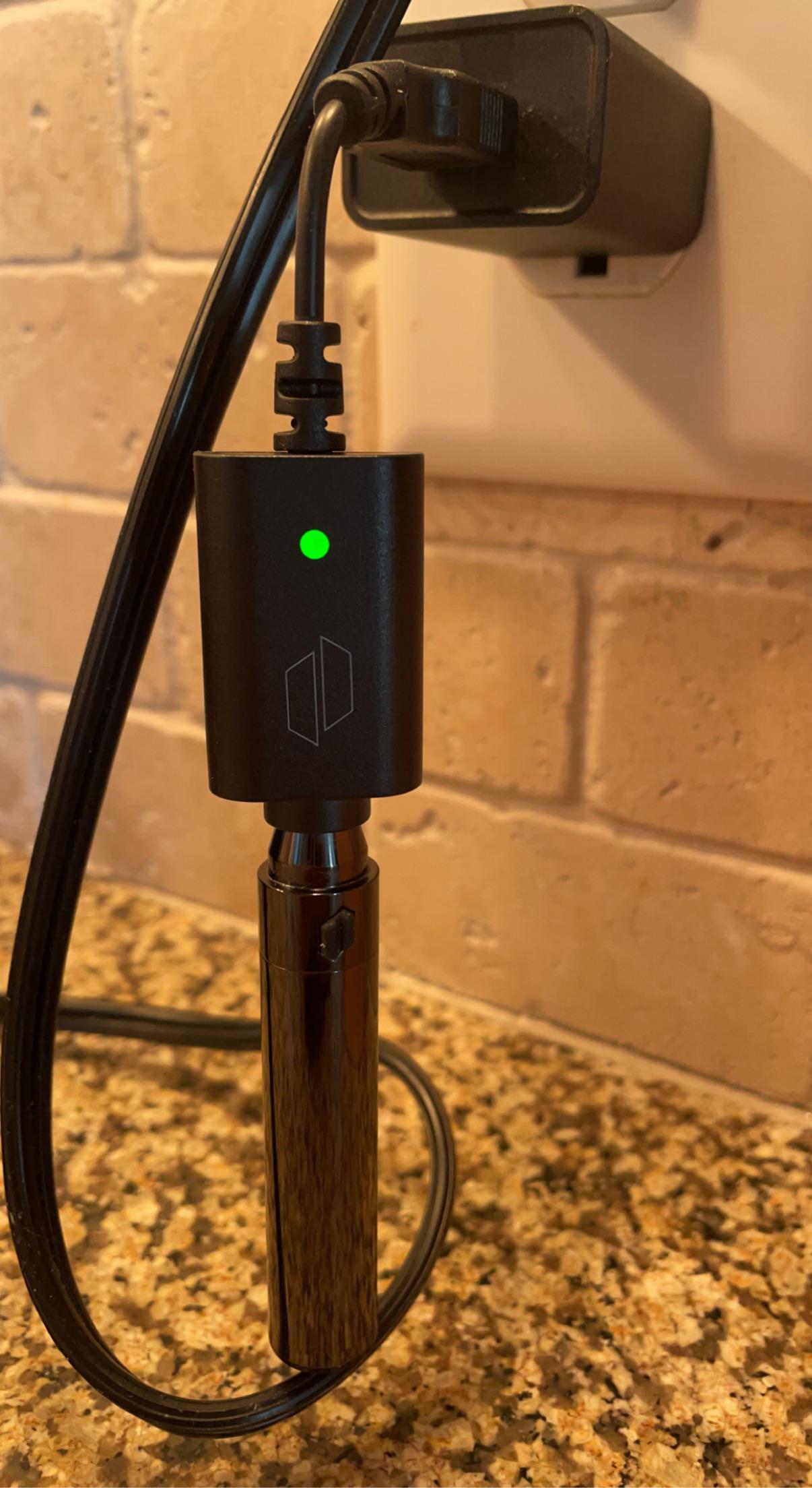 Won’t charge green light stays on when it’s supposed to be red r/puffco