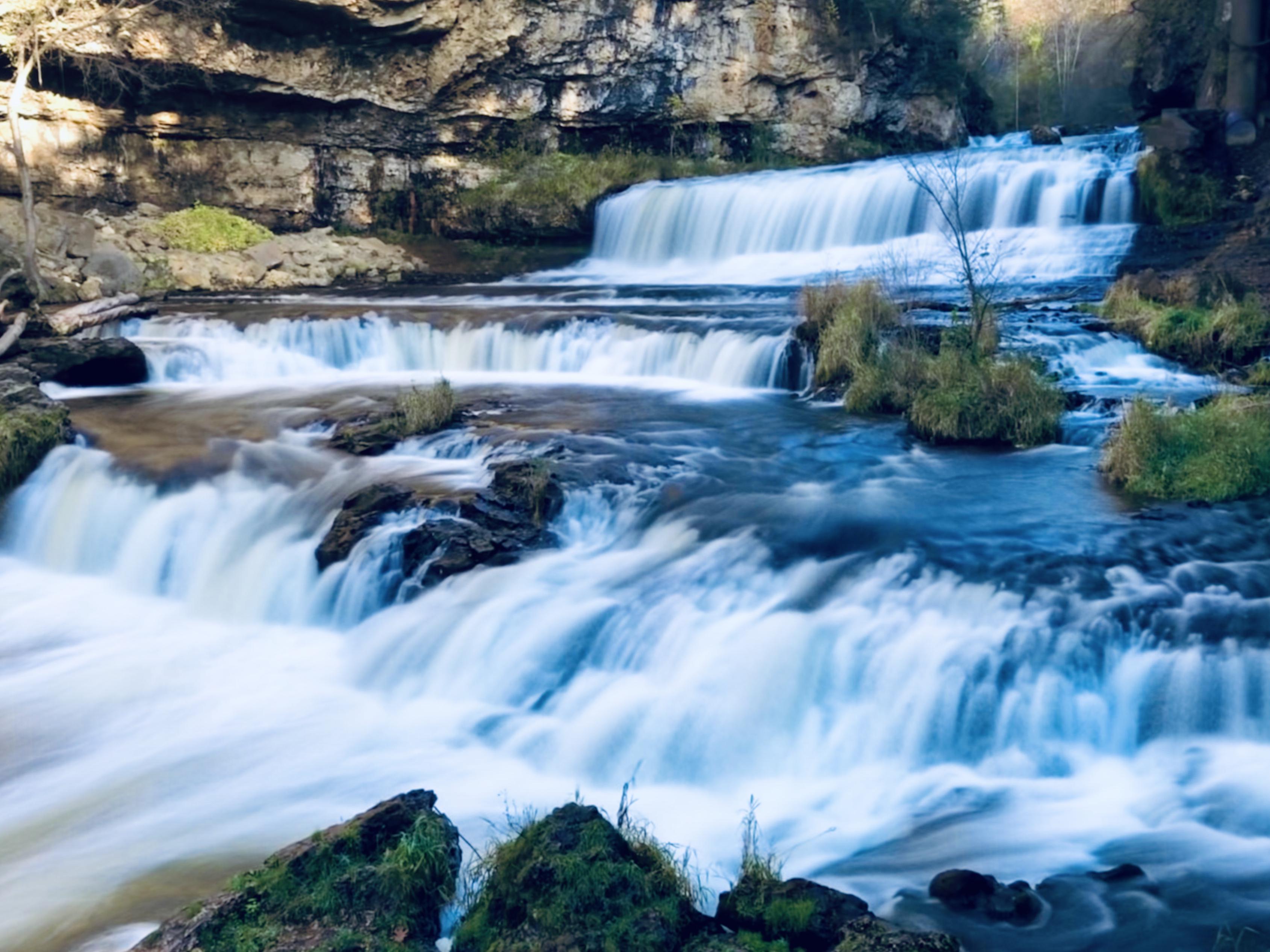 Willow Falls at Willow River State Park in Wisconsin, USA [3379 × 2534