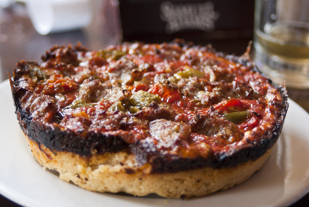Pequod's Deep Dish Pizza from Chicago the deep dish Pizza that many
