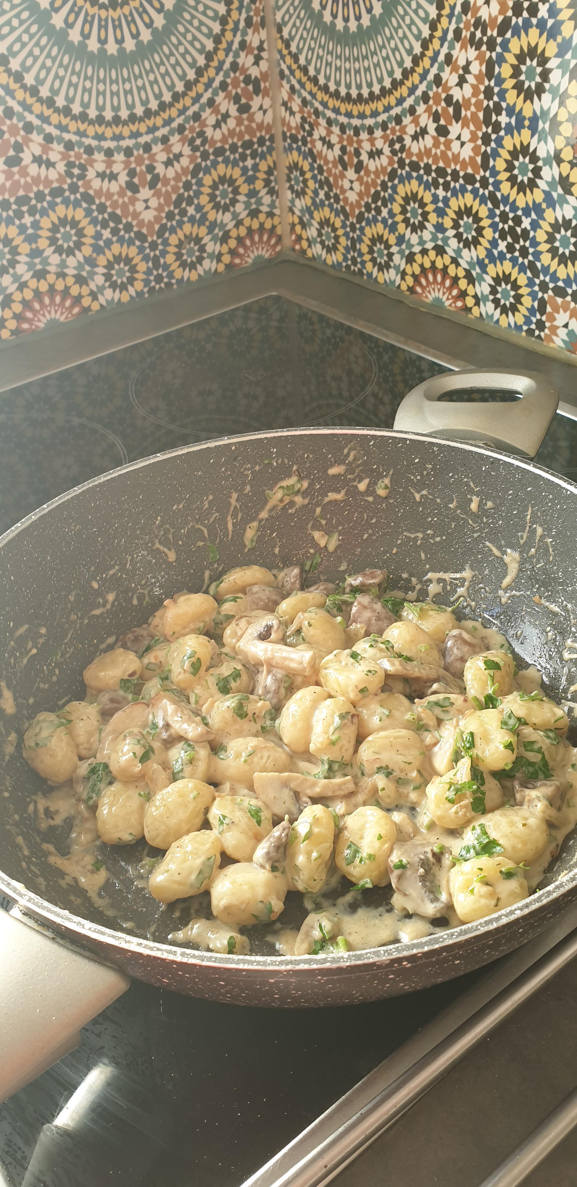 [Homemade] Gnocchi with a creamy mushroom sauce r/food