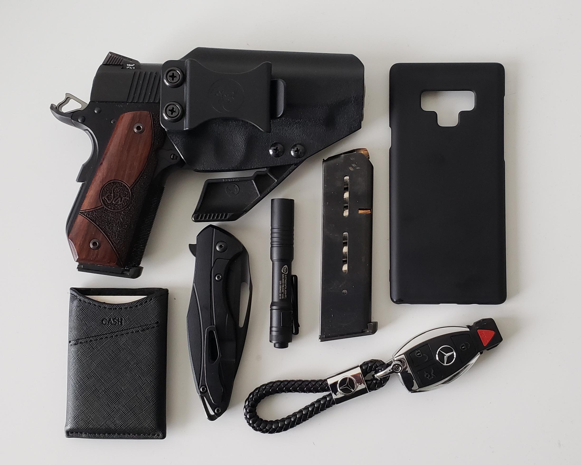 31/M/Race car technician's Sunday carry r/EDC