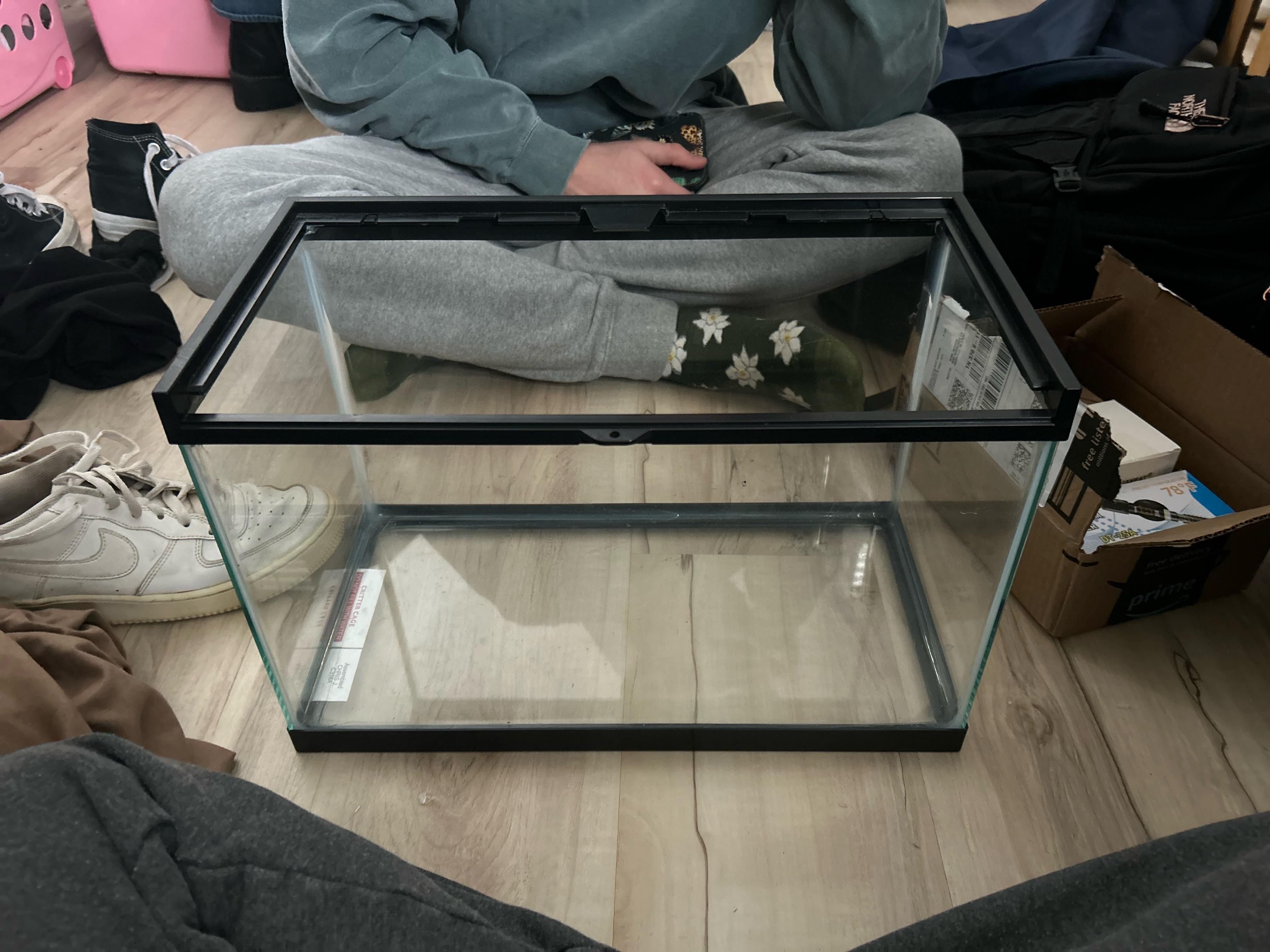 can i put water in a critter cage?? r/Aquariums