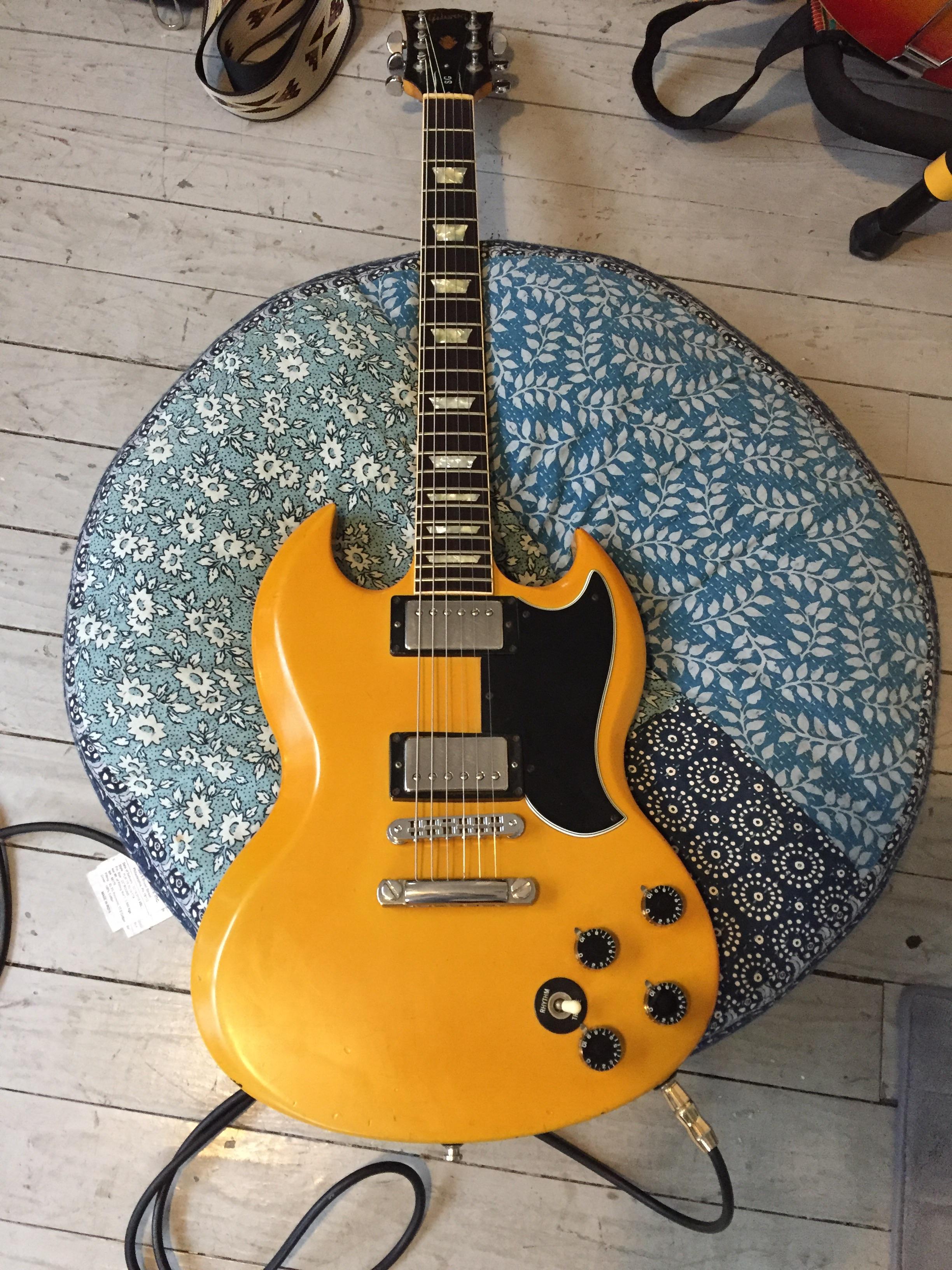 1981 Gibson SG in a unique “TV Yellow” love this guitar! Usually play my tele but this is fast