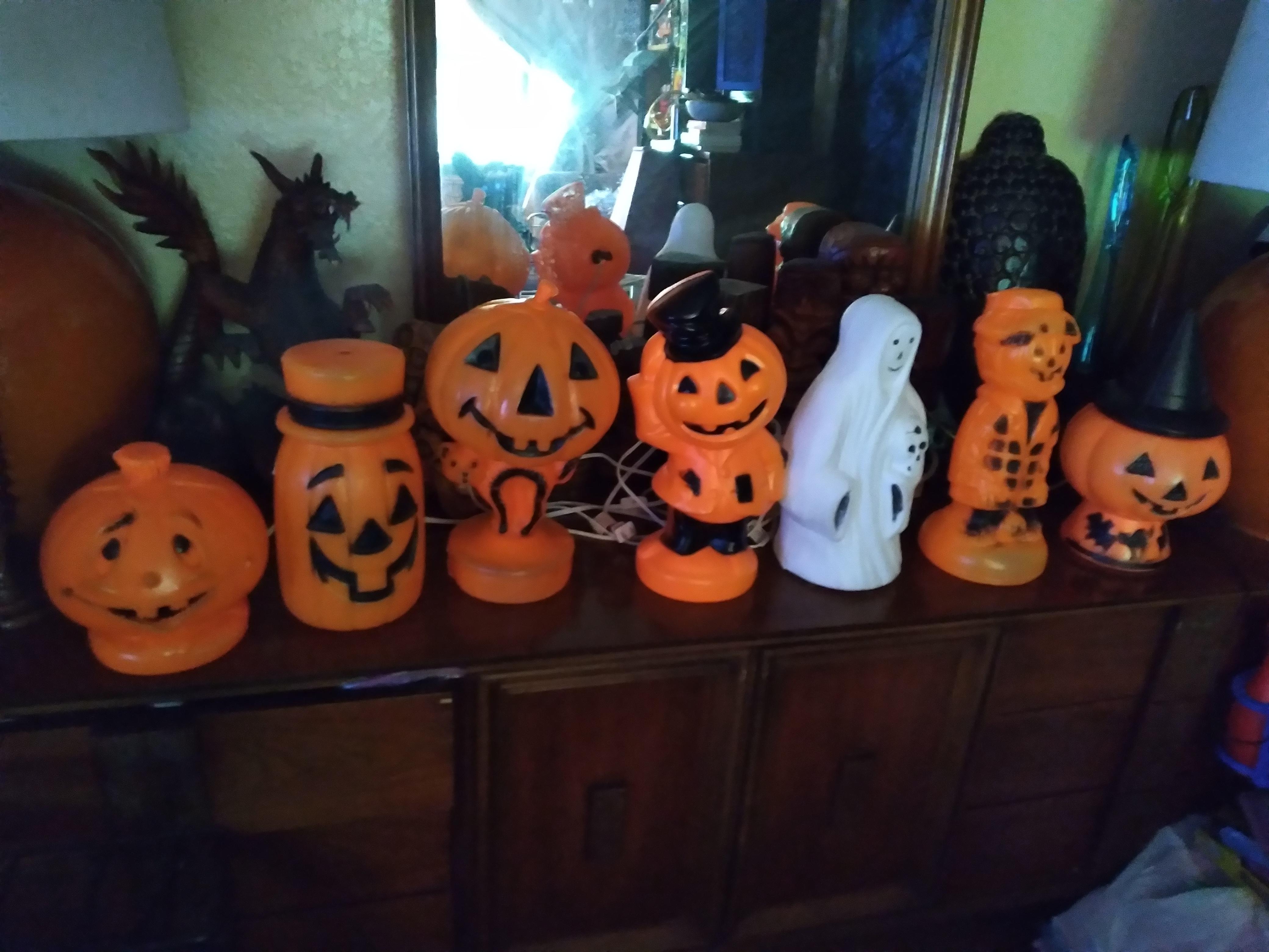 my Halloween blow mold collection r/halloween