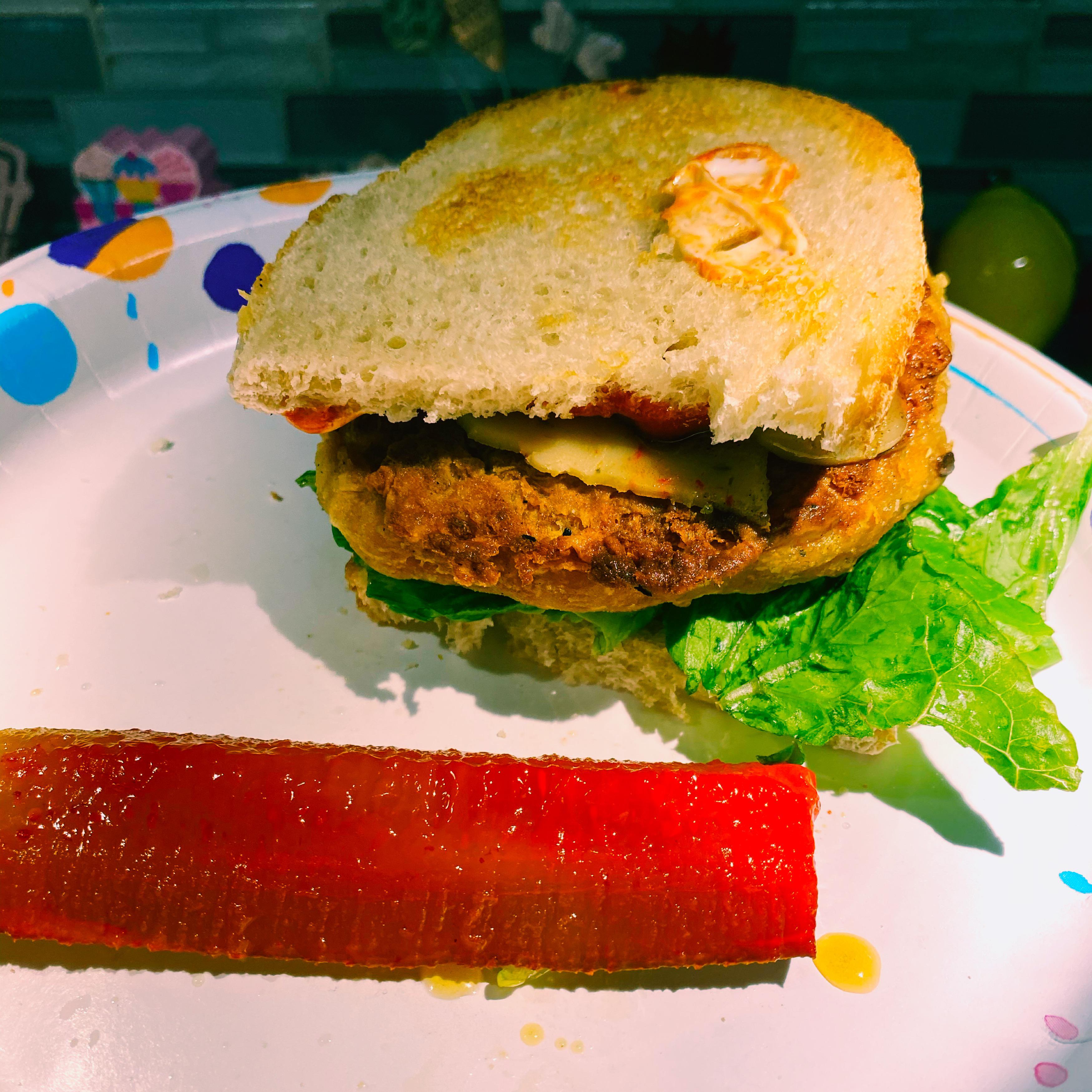I made a fried chicken sandwich with gardein ultimate plantbased chick