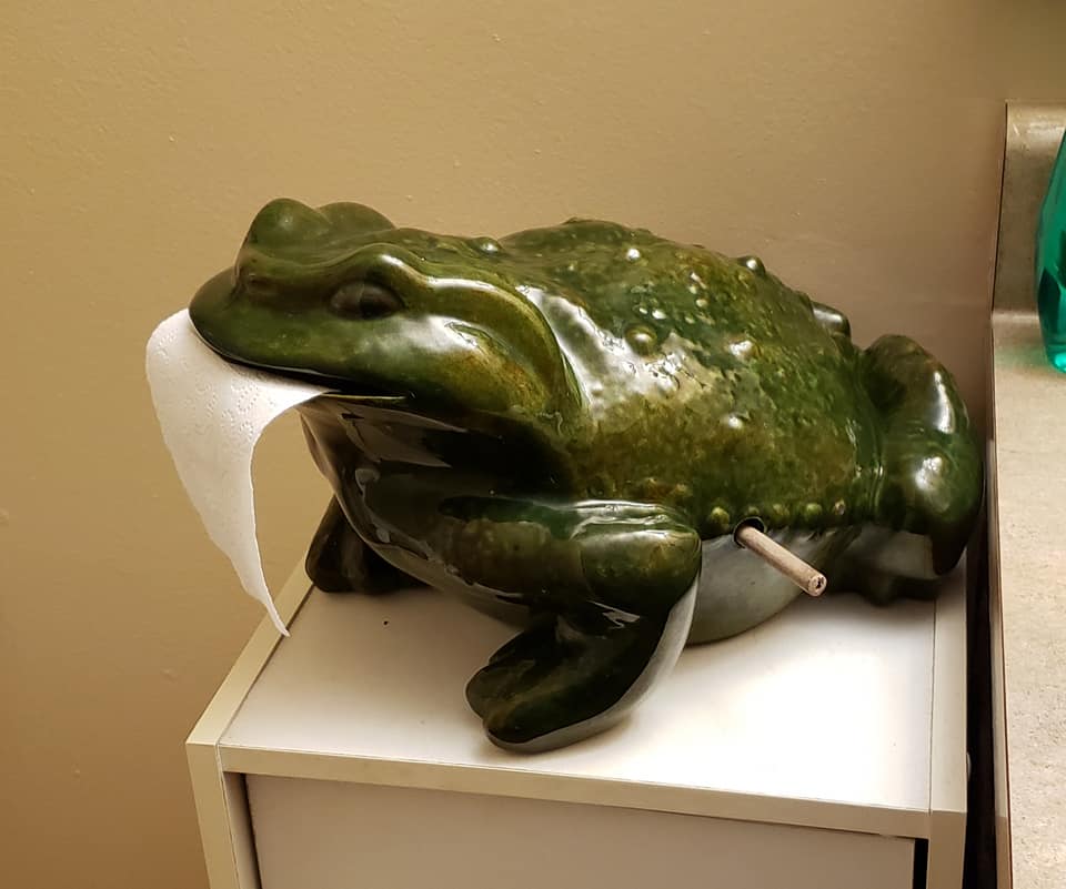 Help my find this frog TP dispenser please! I need him for my bathroom