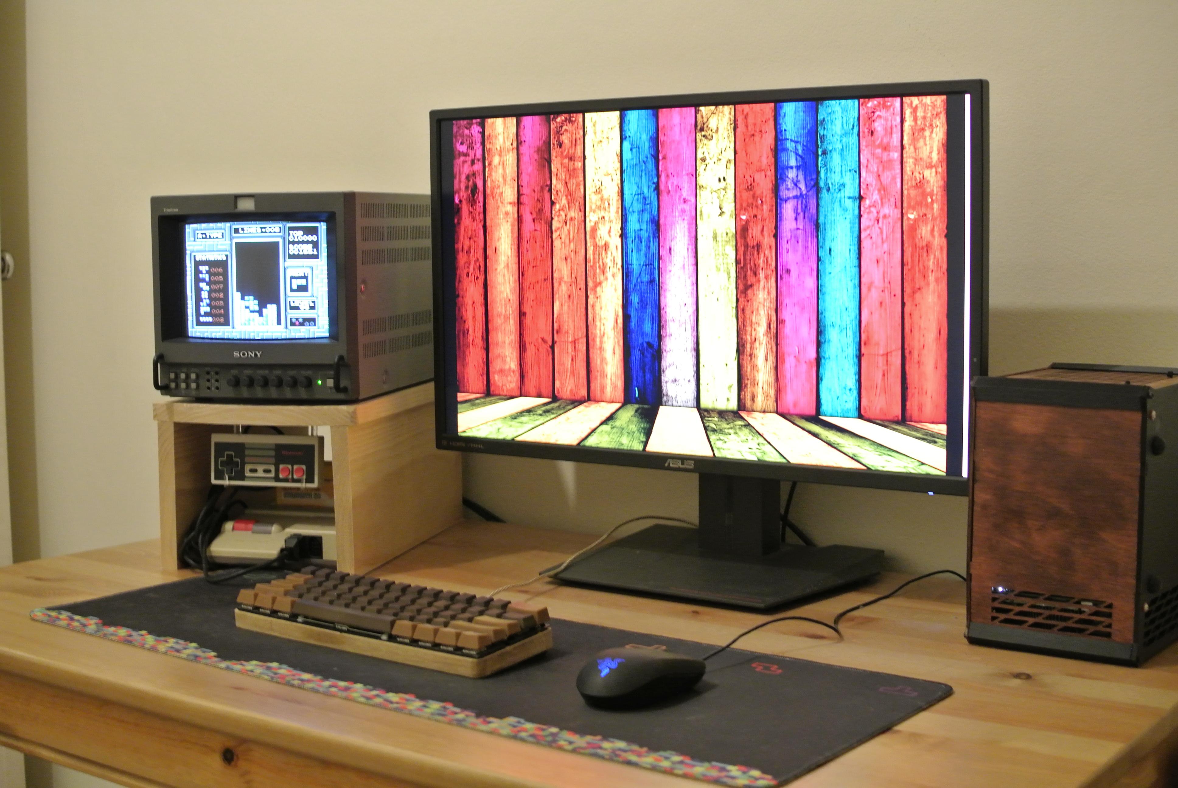 Wooden Gaming Setup r/pcmasterrace